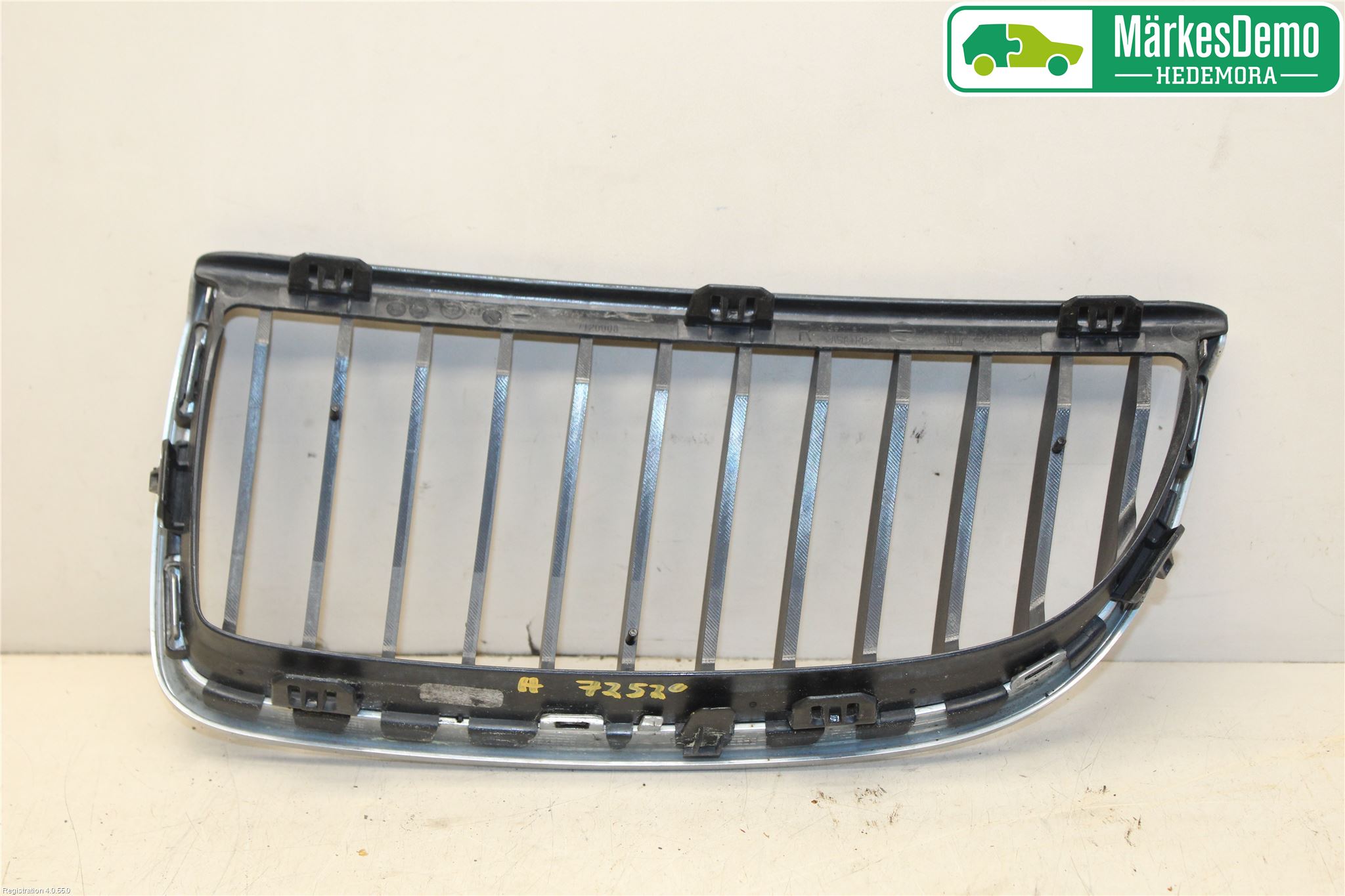 BMW 3 E90/91 SED/TOU 05-12 Grilldel Höger