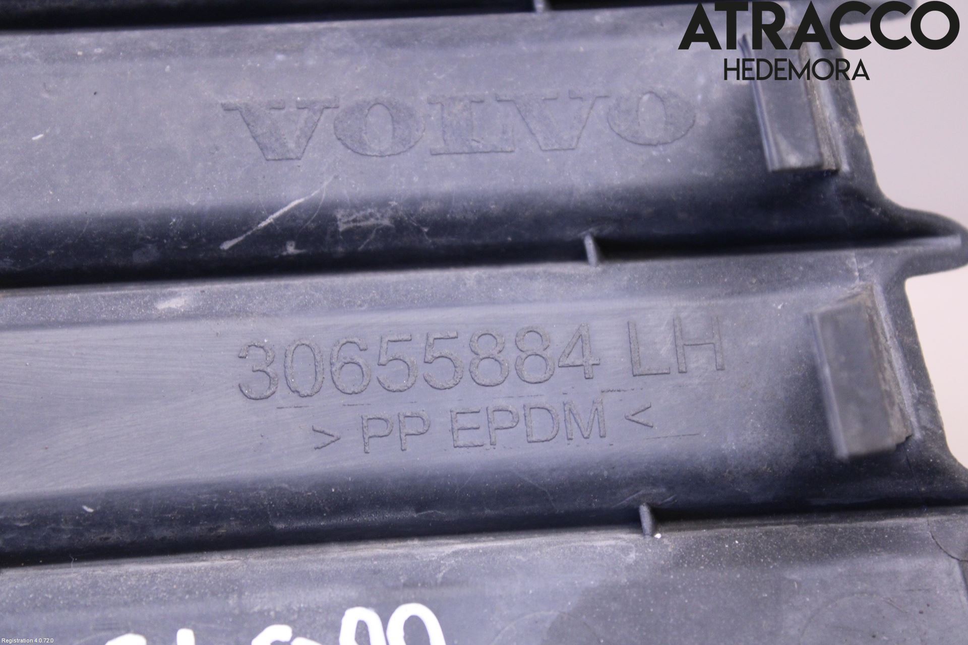 Volvo V50 04-07 Dimljussarg Fram