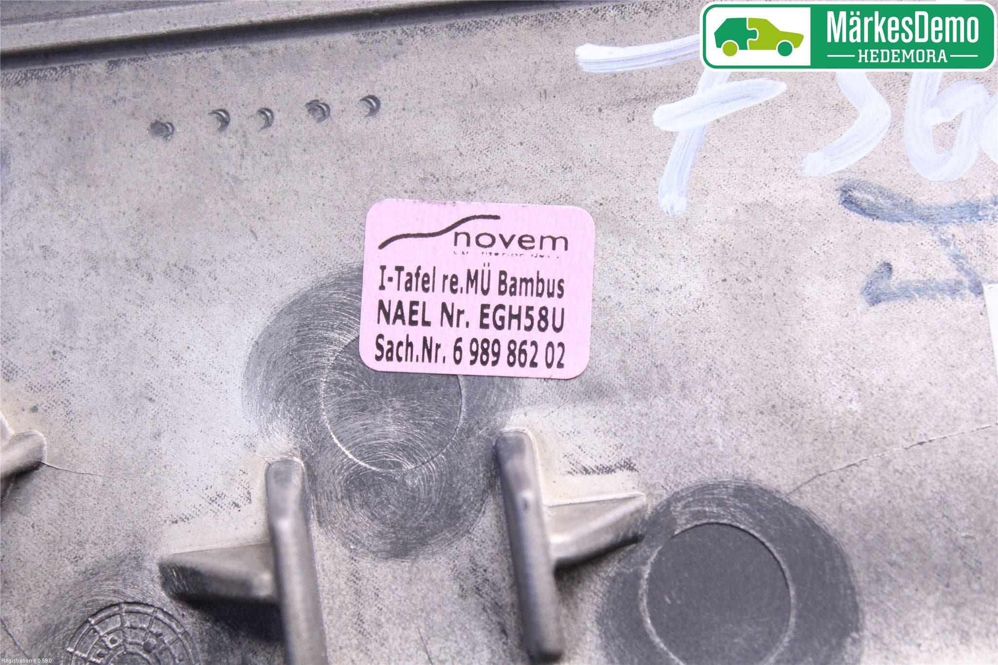 BMW 5 E60/61 Sed/Tou 02-10 Instrumentbräda Inlägg-Dekorlist