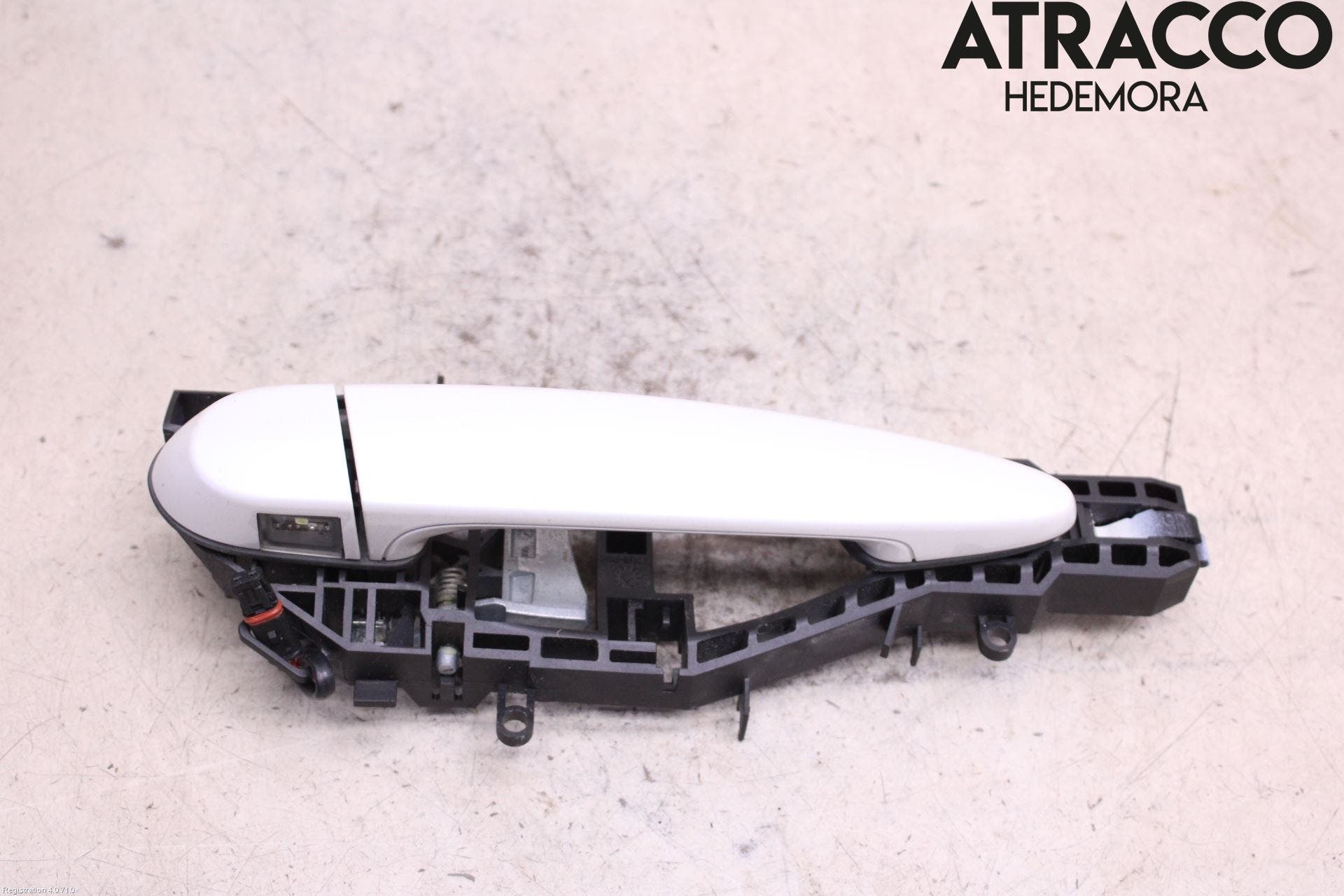 BMW 1 F20/F21 11-19 Dörrhandtag Yttre Hö