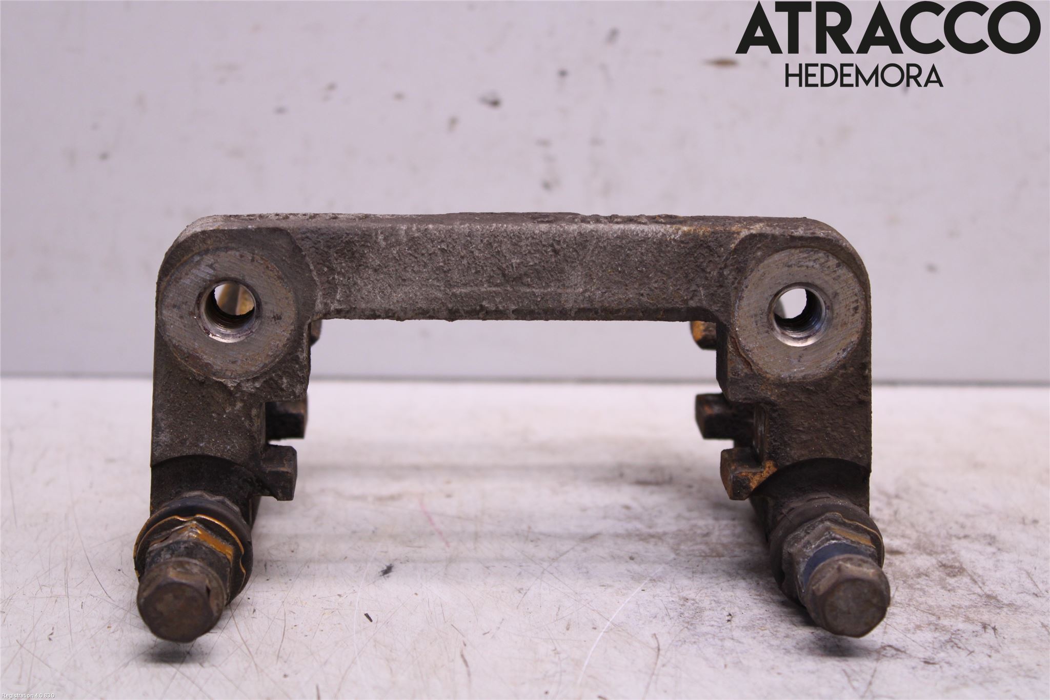 Opel INSIGNIA 17- Bromsokshållare