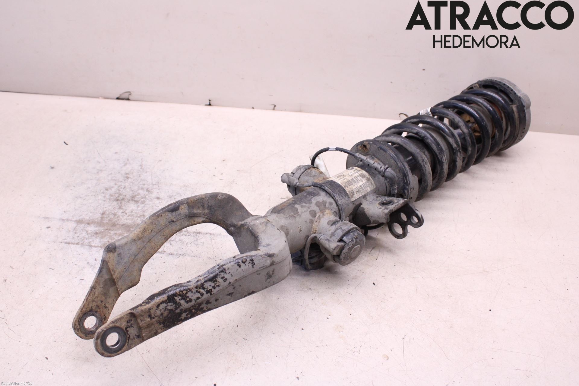 BMW 5 F10/F11/F18 09-17 Fjäderben Fram Vänster