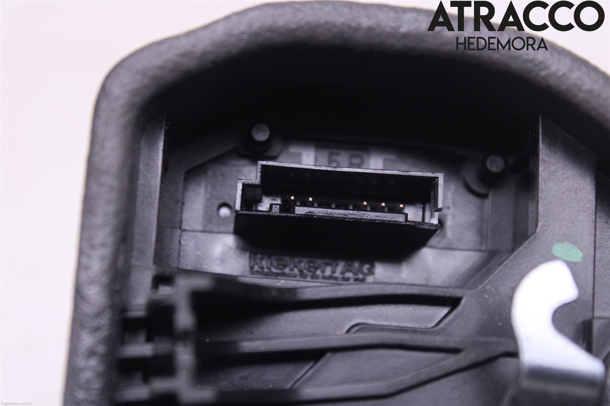 BMW X3 E83     03-10 Låskista-Dörrlås