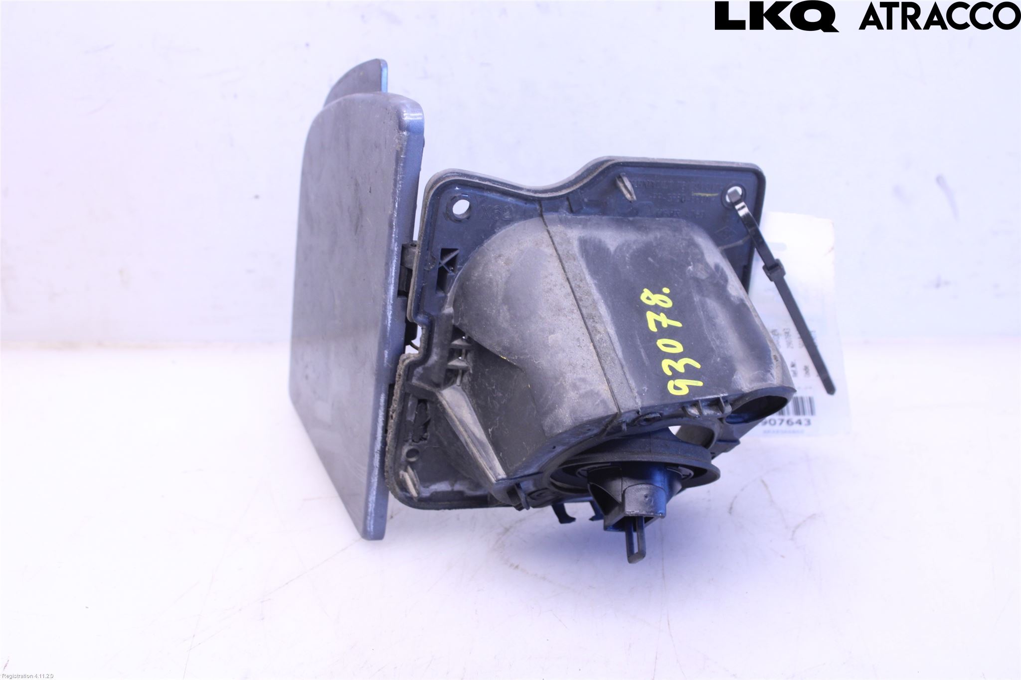 Nissan NV400 12-24 Tanklucka