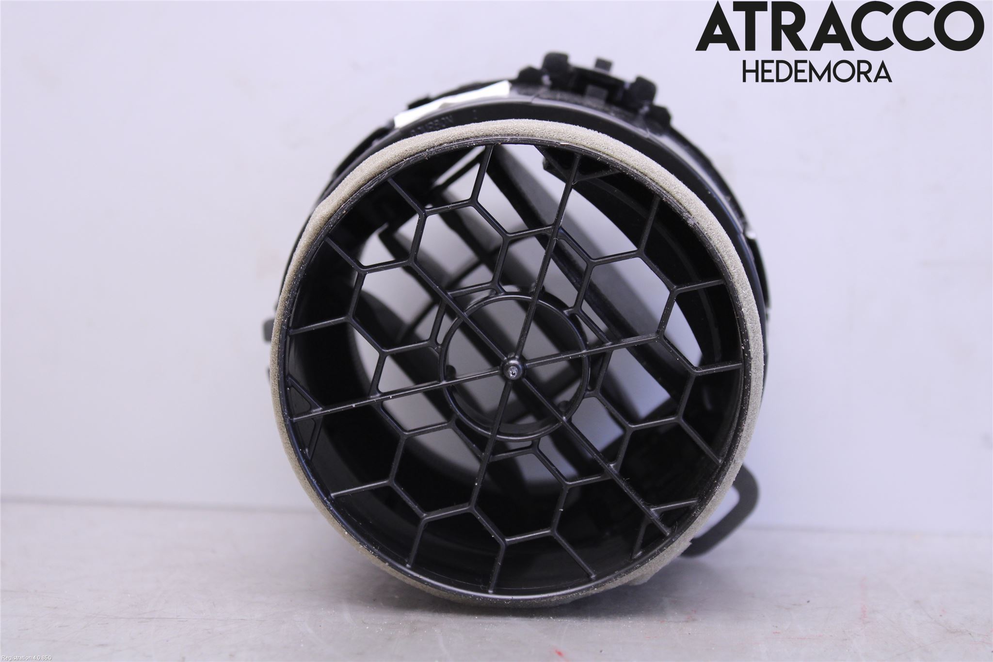 Toyota YARIS XP130 12-14 Defrosterkanal-Munstycke