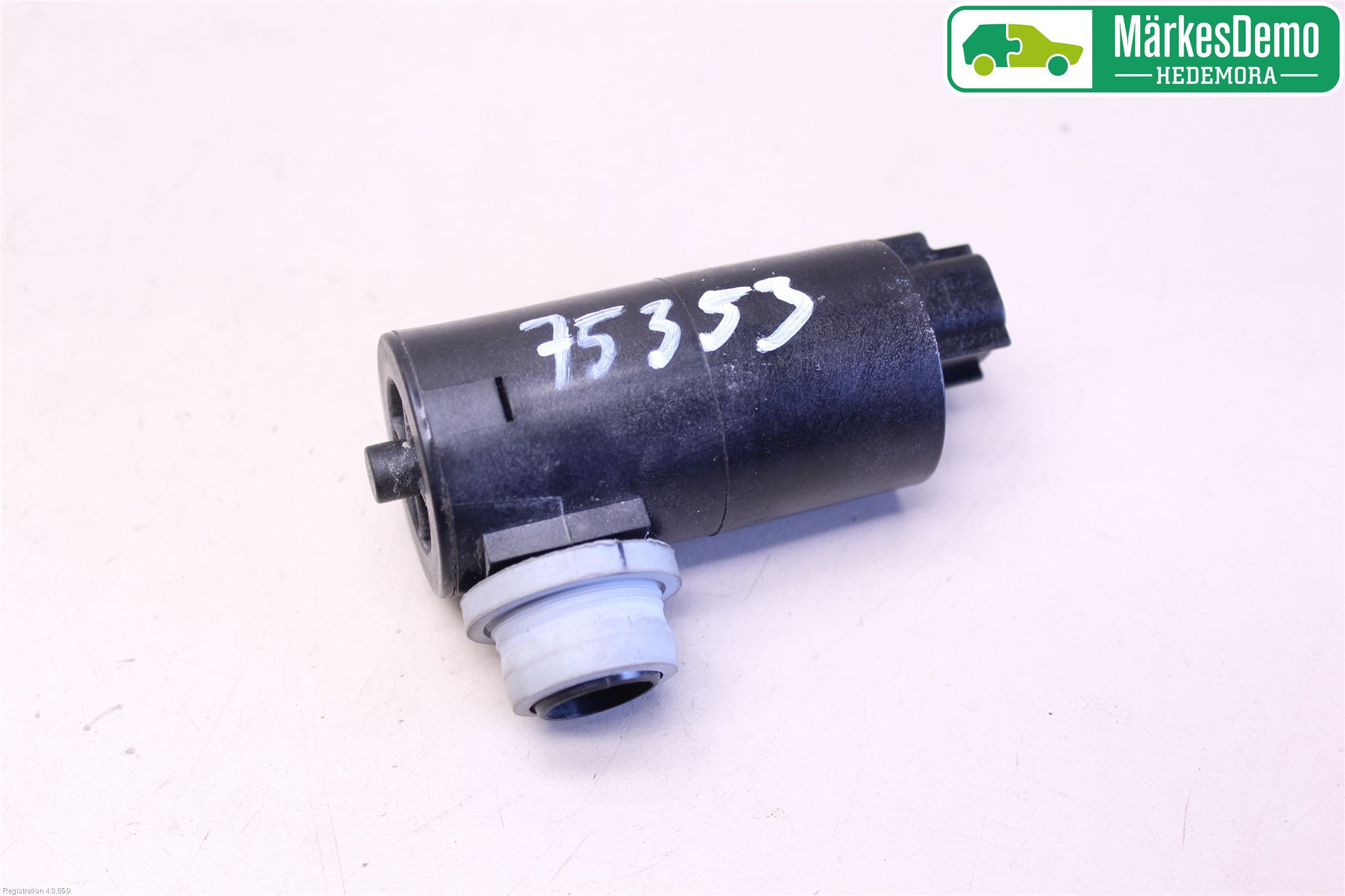 Toyota AVENSIS 16-18 Spolarpump Vindruta