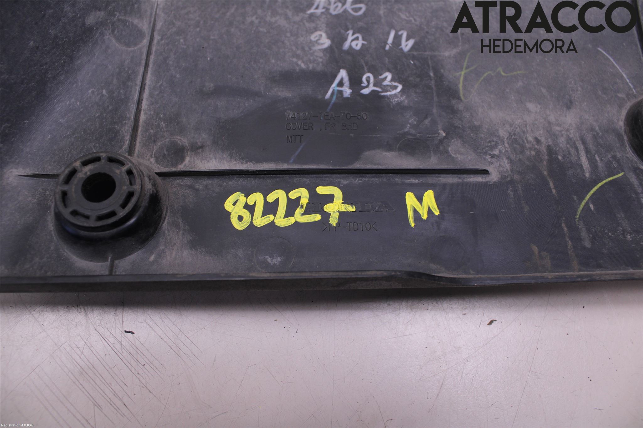 Honda CIVIC 17-22 Front Huvlåsplåt-Balk