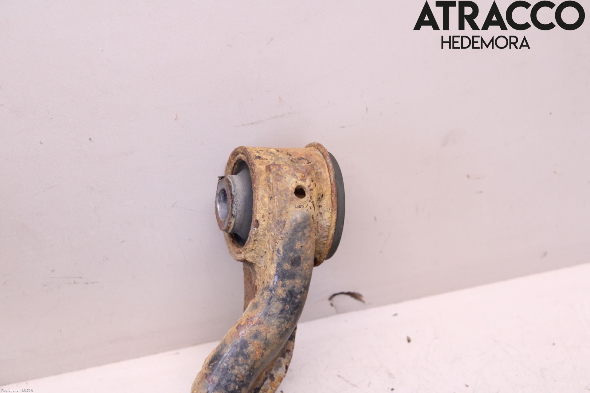 Mitsubishi L200 06-15 Bärarm Fram Övre Hö