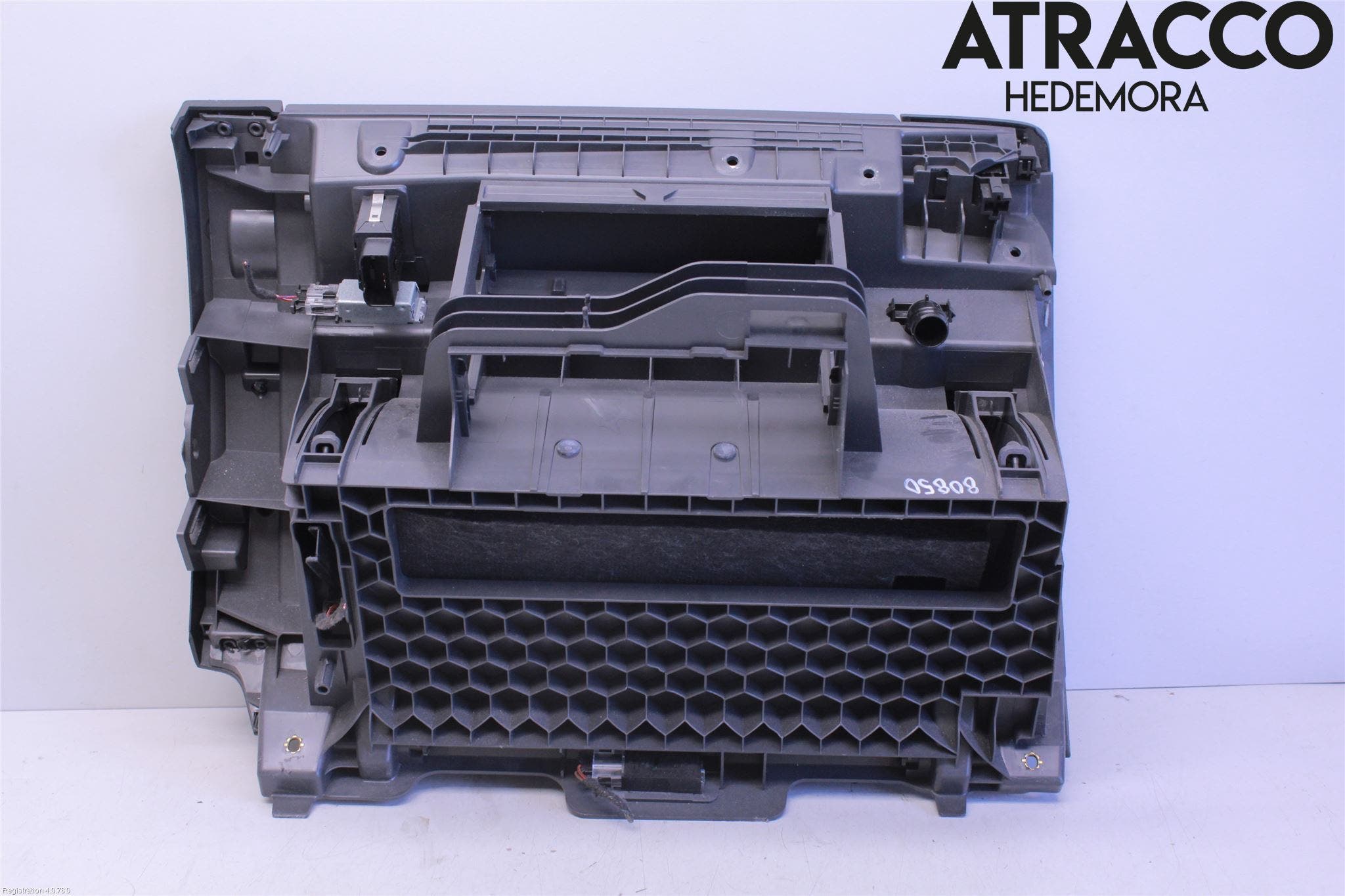 Skoda SUPERB 16-24 Handskfack