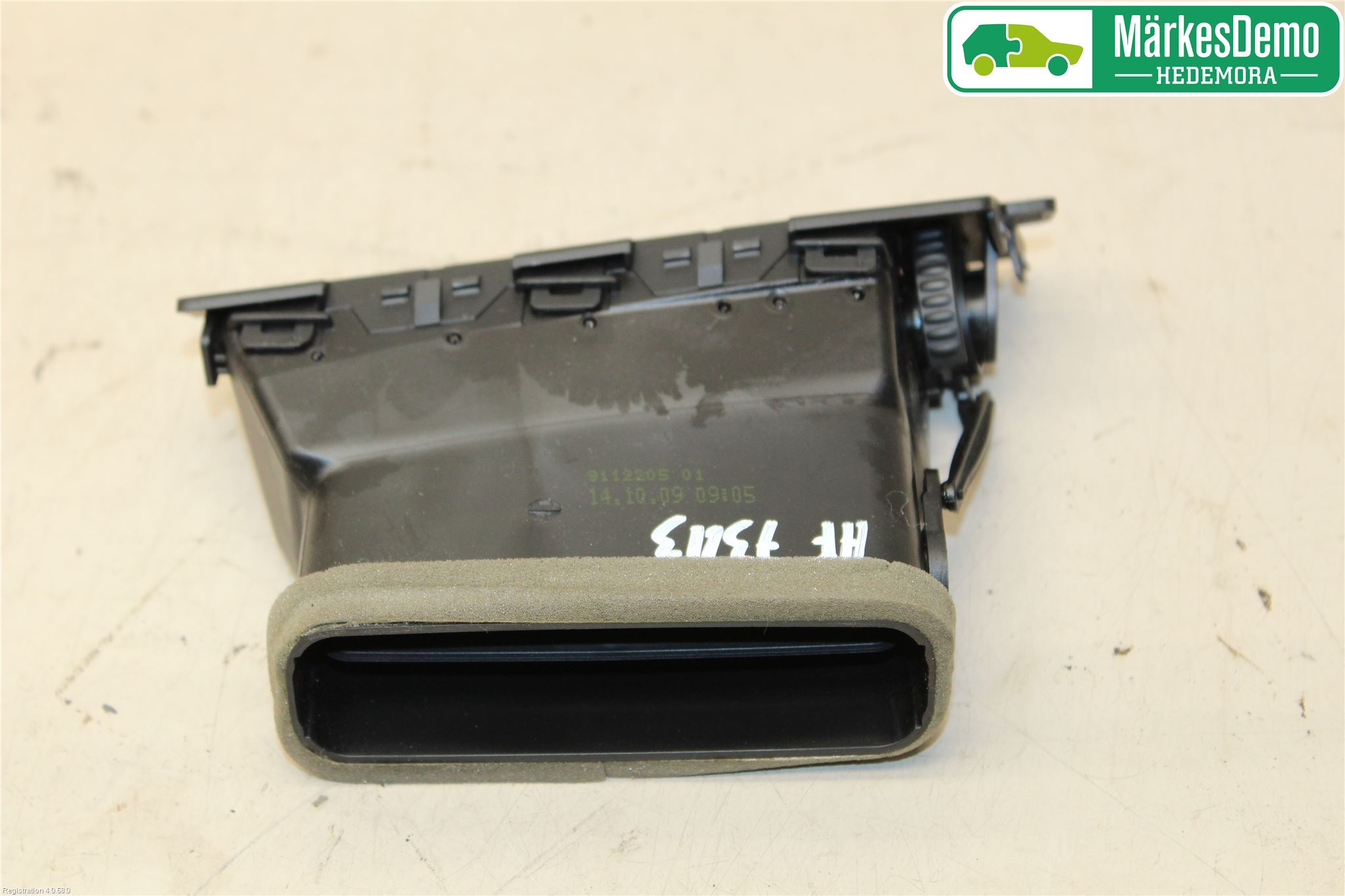 BMW 5 E60/61 Sed/Tou 02-10 Defrosterkanal-Munstycke