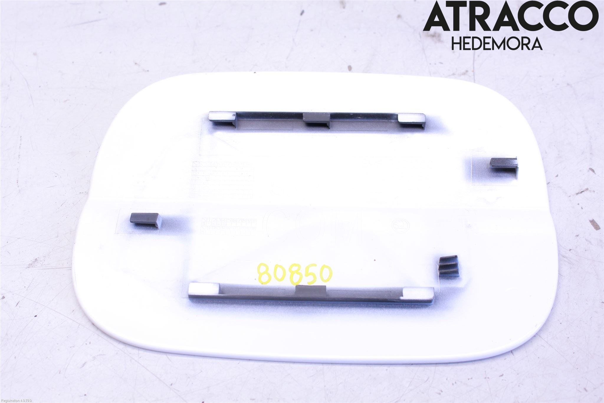 Skoda SUPERB 16-24 Tanklucka