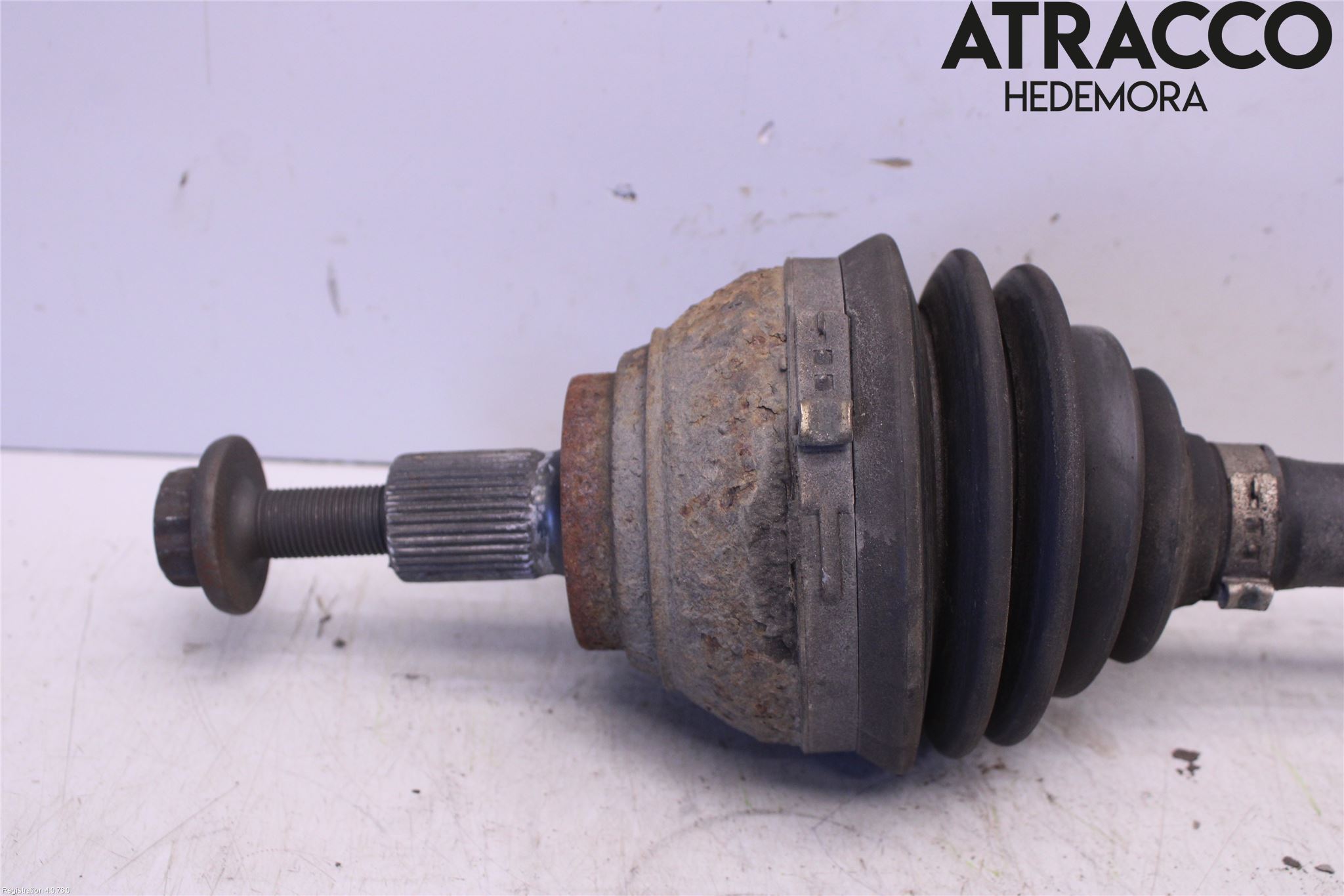 Skoda SUPERB 09-15 Drivaxel Fram Vänster