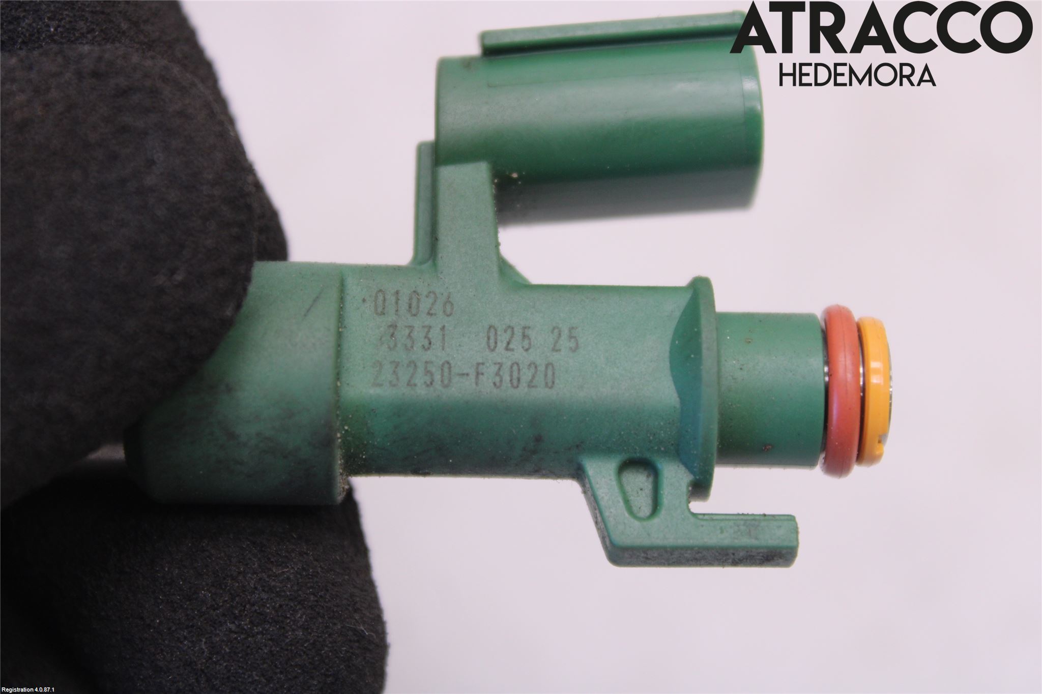 Toyota YARIS XP21 20- Injspridare