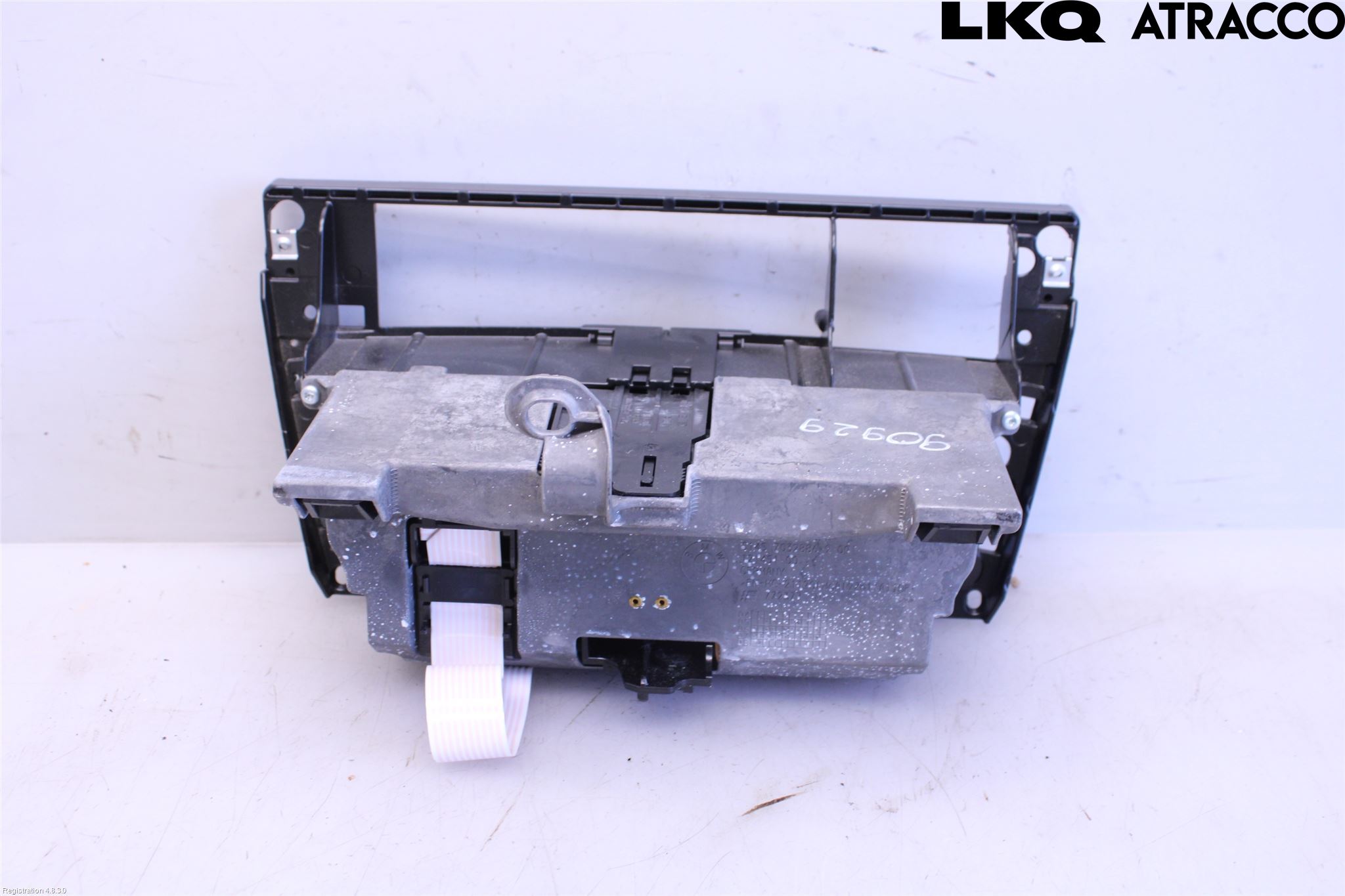 BMW 7 E65/66    00-08 Instrumentbräda Förvaringsfack