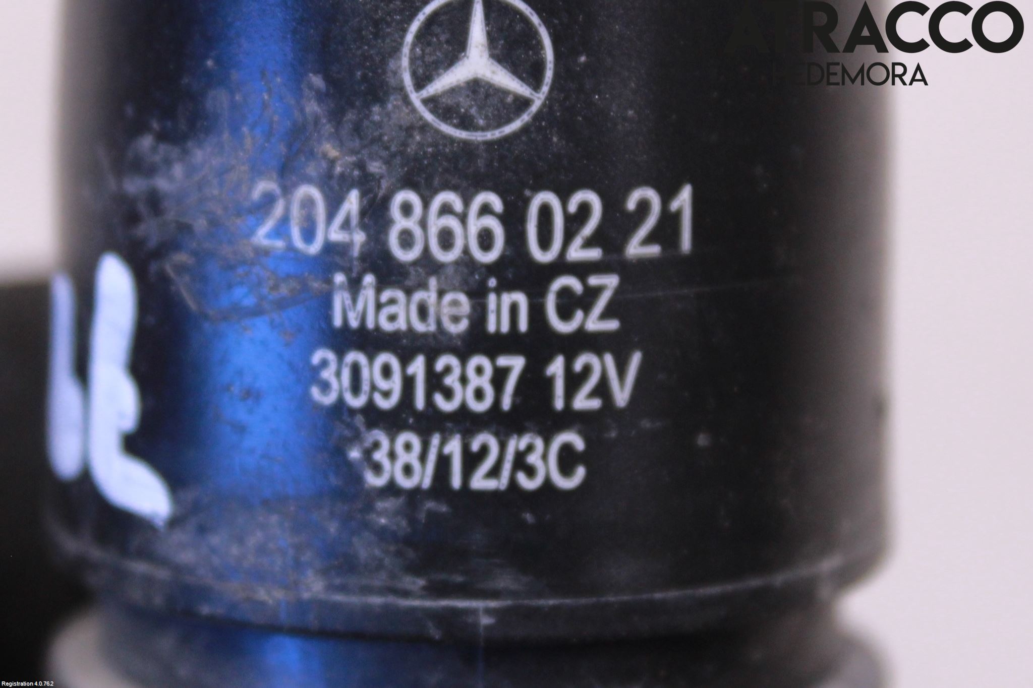 Mercedes-Benz MB C-KLASS (W204) 07-15 Spolarpump Vindruta