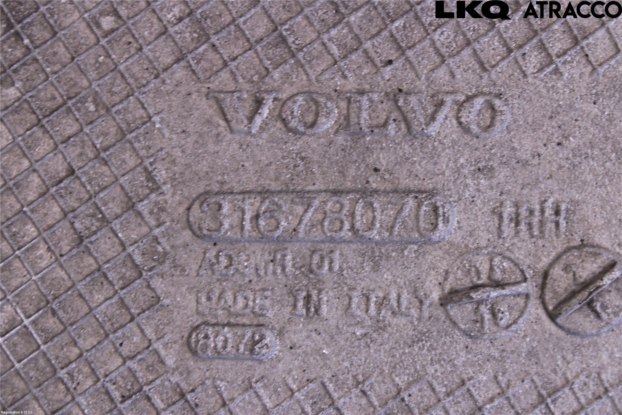 Volvo V90 17->> Bärarm Bak Höger