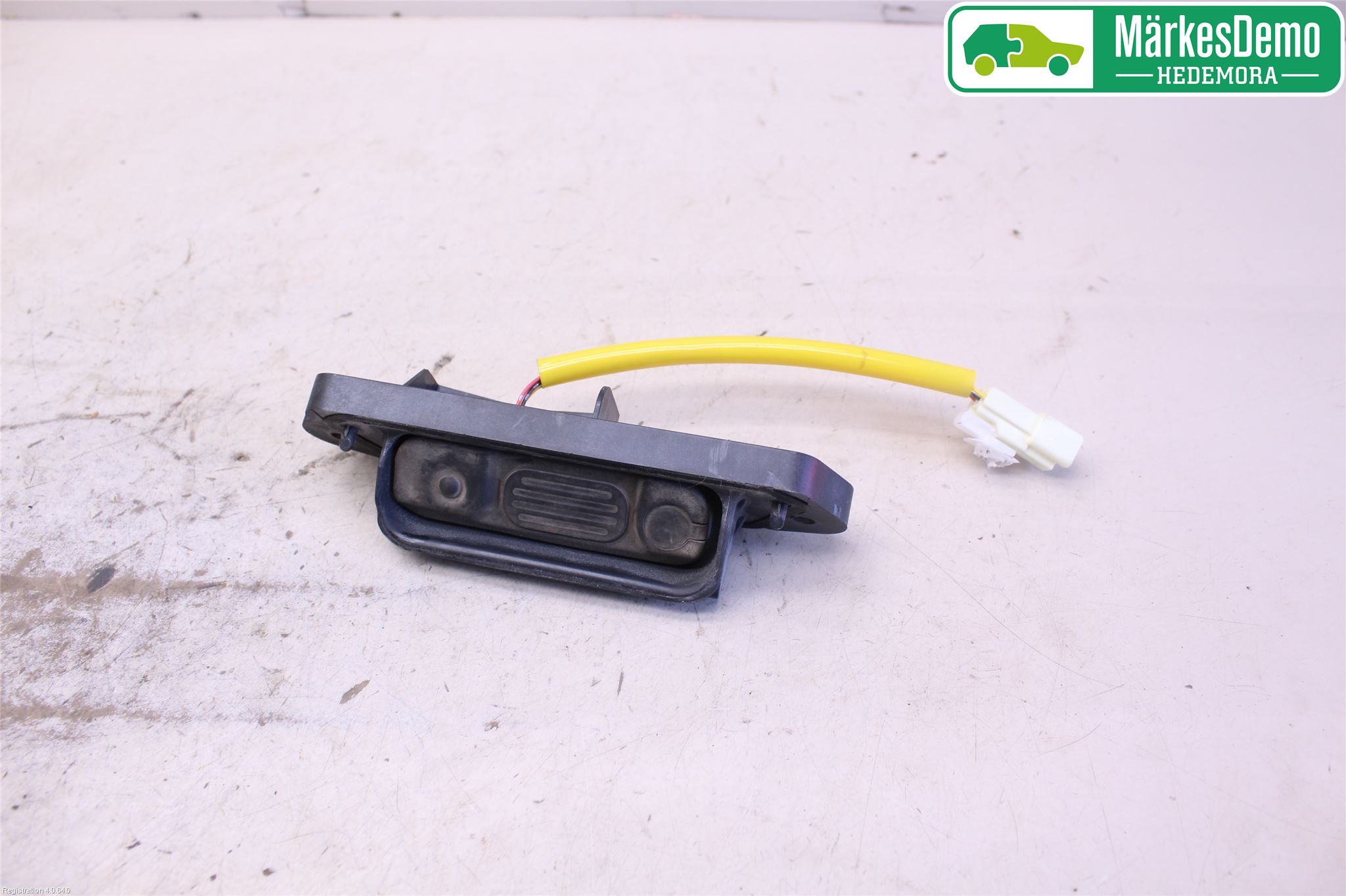 Mitsubishi OUTLANDER 13-21 Bakluckehandtag