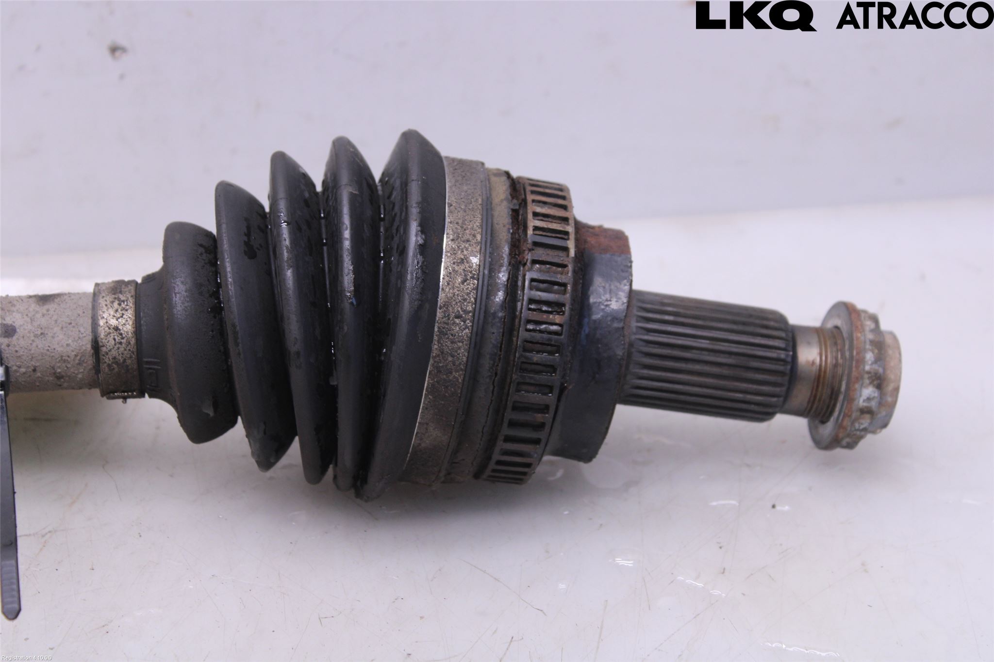 BMW 3 E90/91 SED/TOU 05-12 Drivaxel Fram Vänster