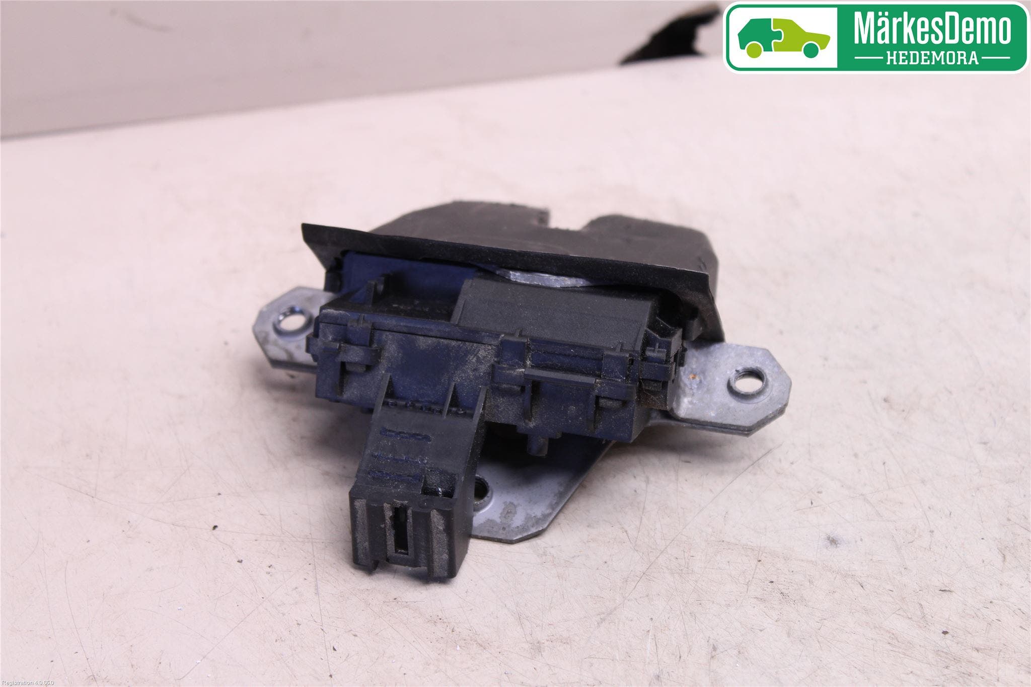 Ford MONDEO 07-15 Låskista Baklucka