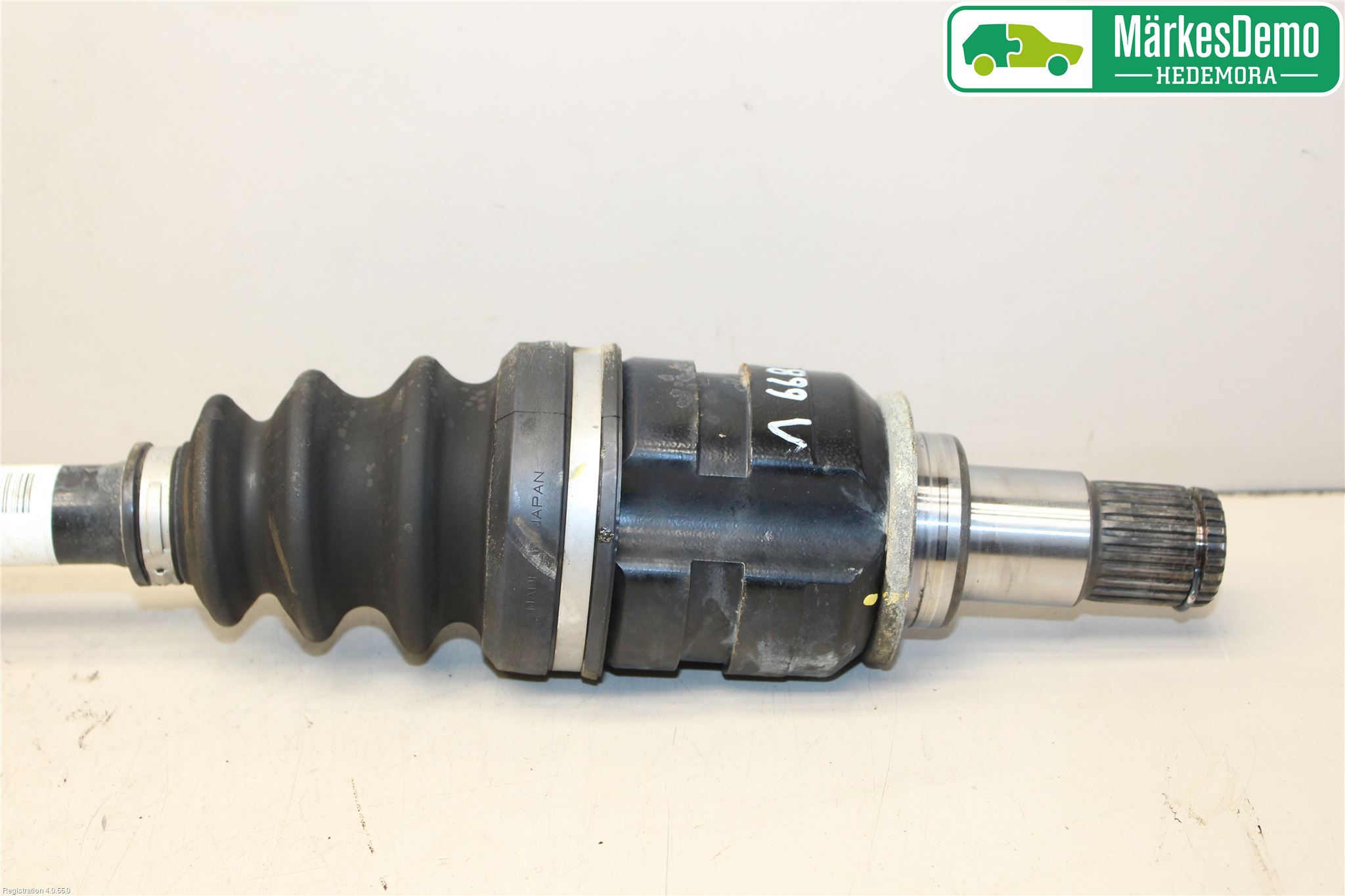 Toyota AURIS 13-19 Drivaxel Fram Vänster