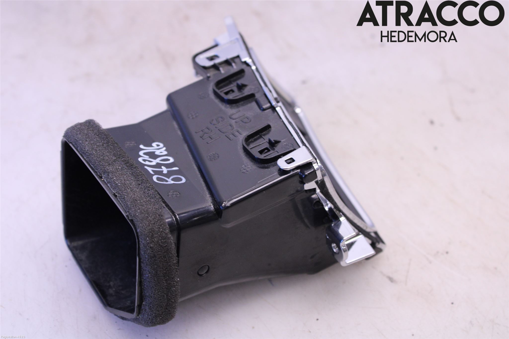 Nissan PULSAR Defrosterkanal-Munstycke