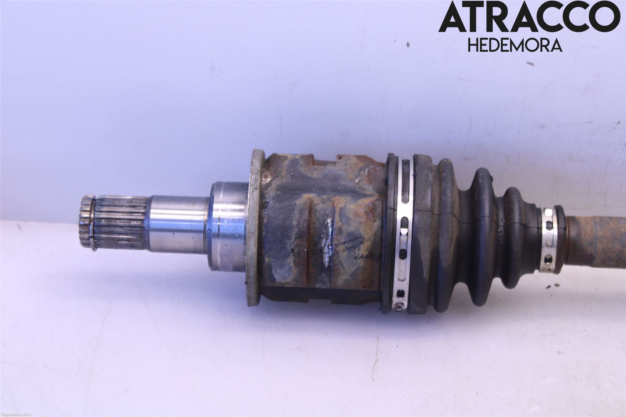 Toyota RAV4 19- Drivaxel Bak Höger