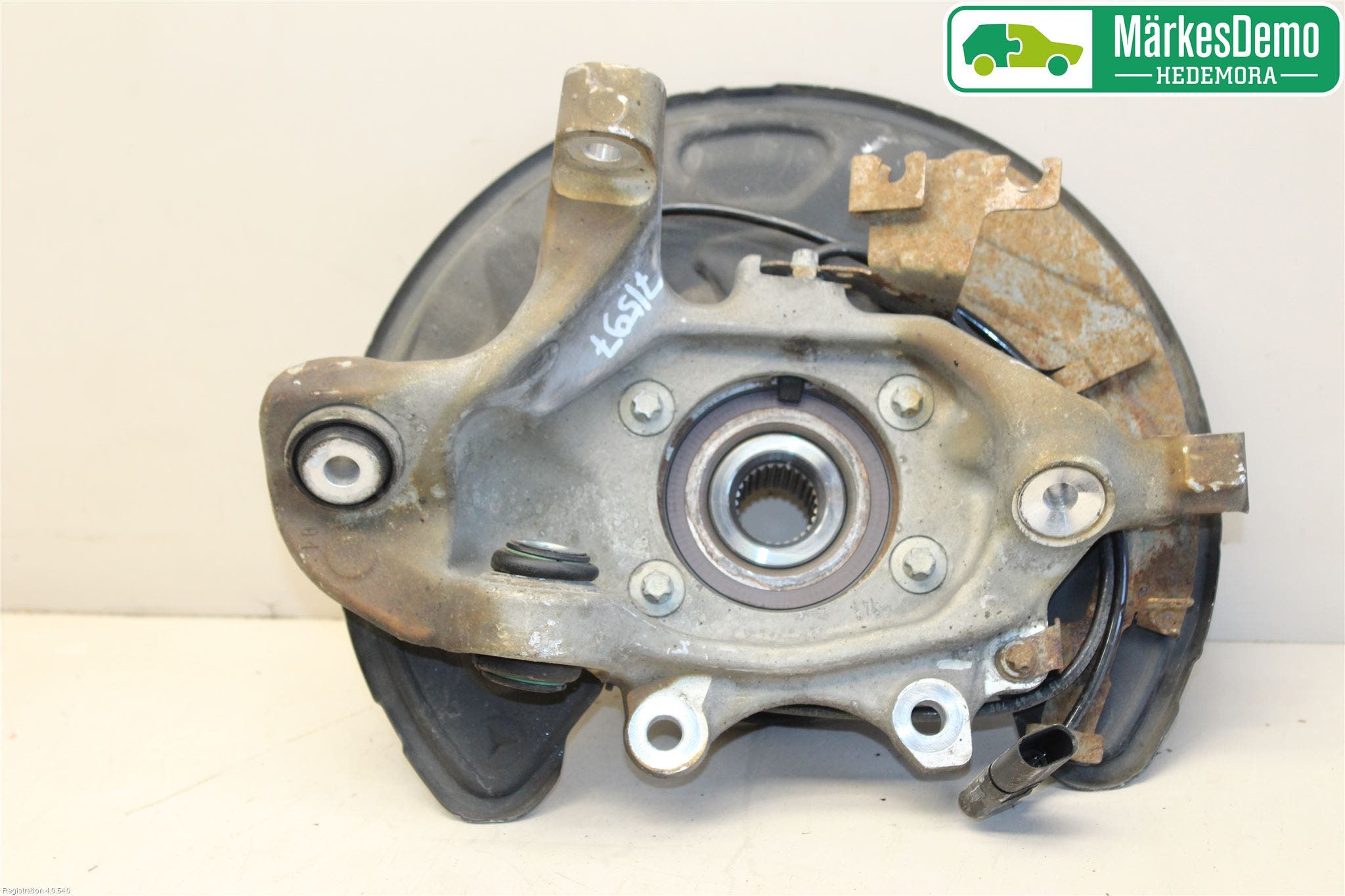 Mercedes-Benz MB C-KLASS (W205) 14-21 Hjullagerhus-Spindel Hö B