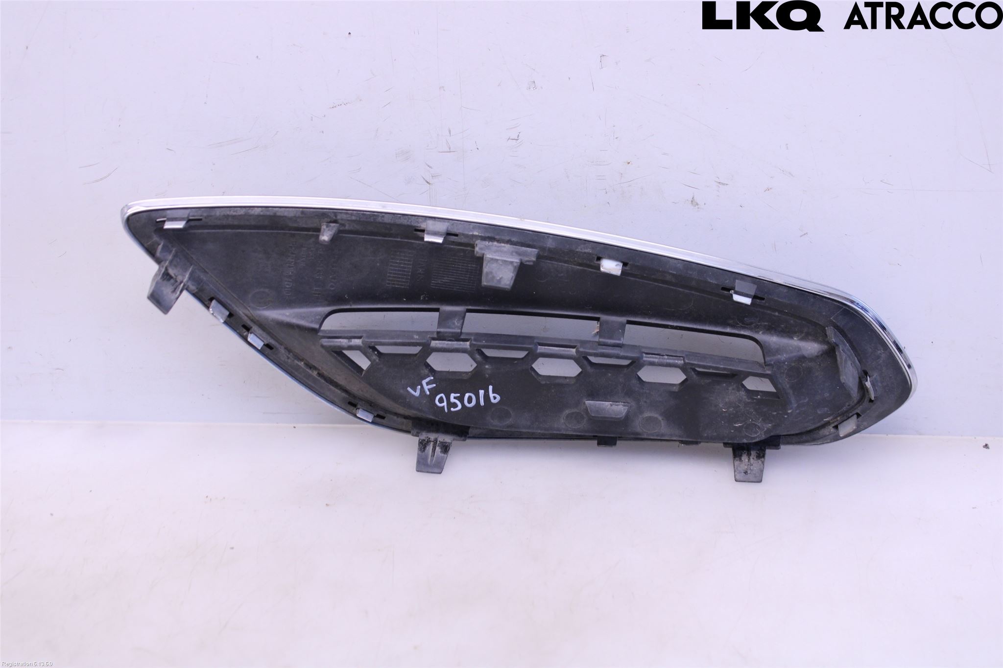Volvo V60 11-13 Grilldel Vänster