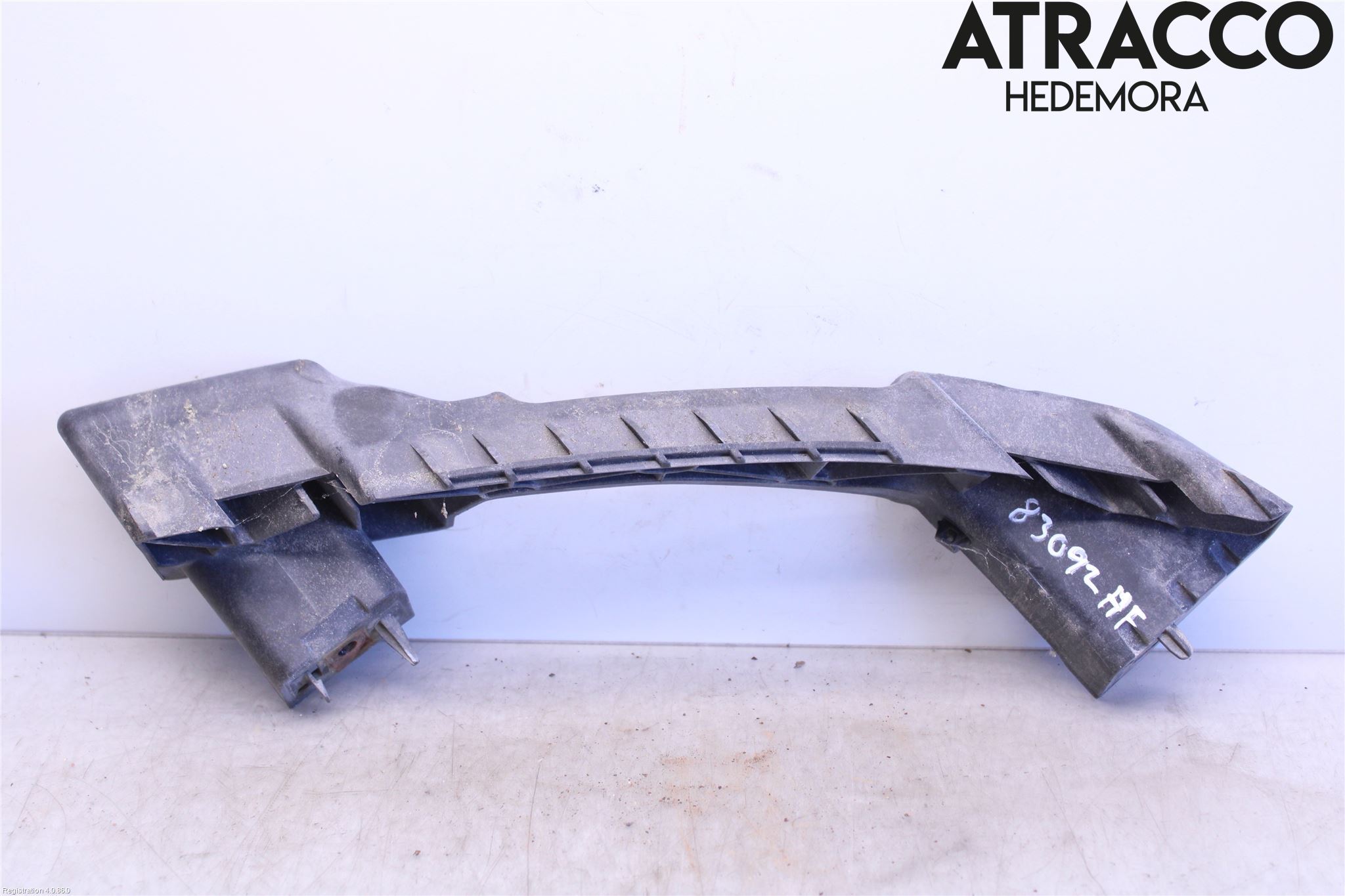 Mazda CX-9 Strålkast Fästsarg