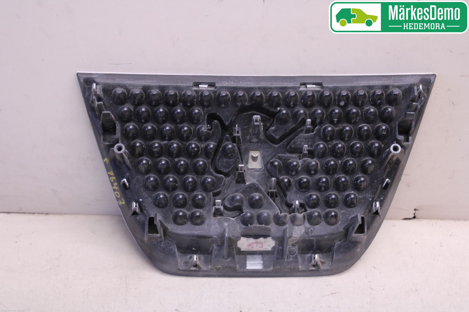 Peugeot 3008 09-16 Emblem