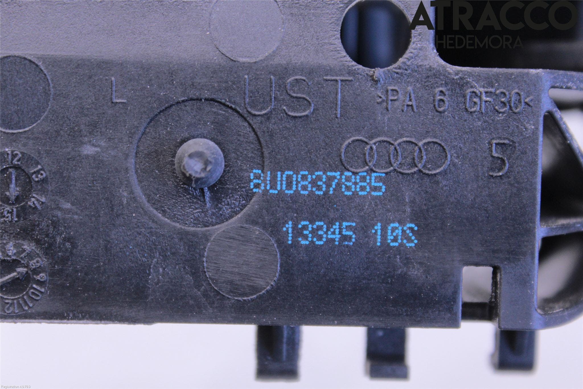 Audi Q3 8U 12-18 Dörrhandtag Yttre Vä