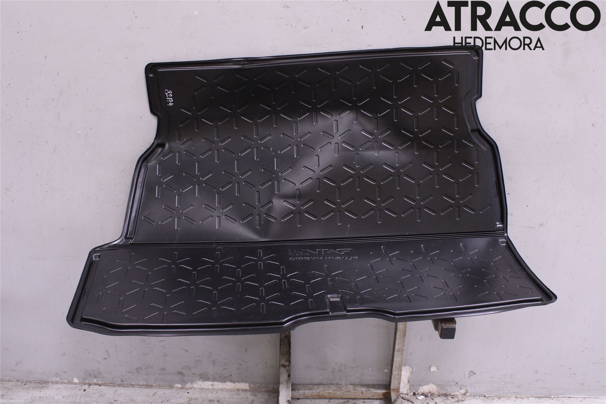 Toyota RAV4 19- Lastmatta-Skydd