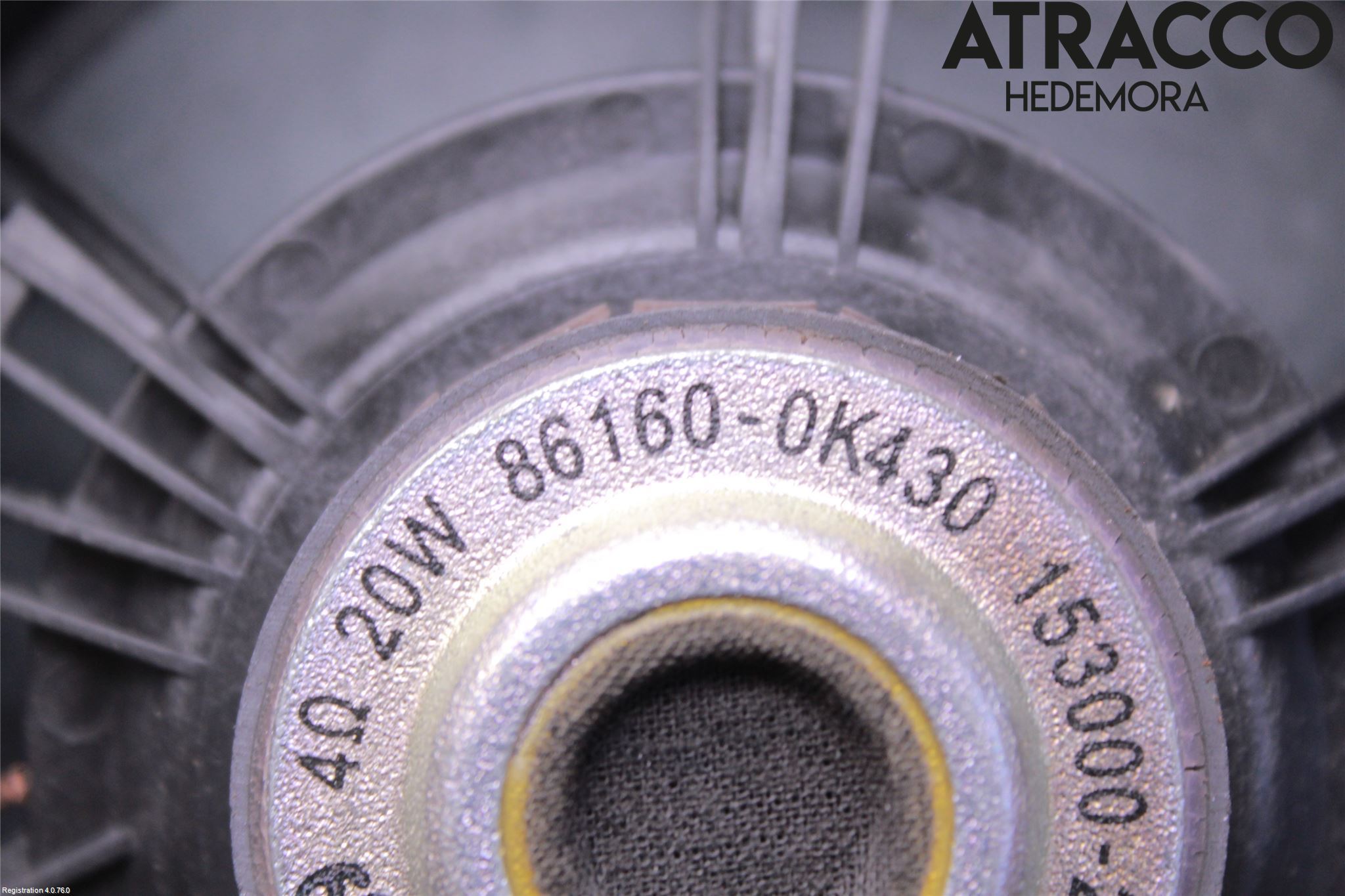 Toyota HILUX 16- Högtalare