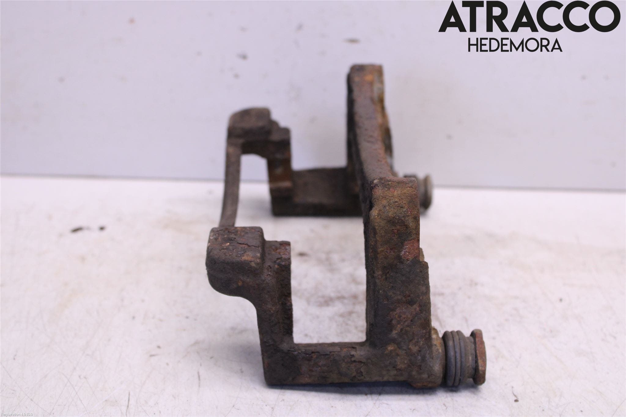 Mazda CX-5 12-17 Bromsokshållare