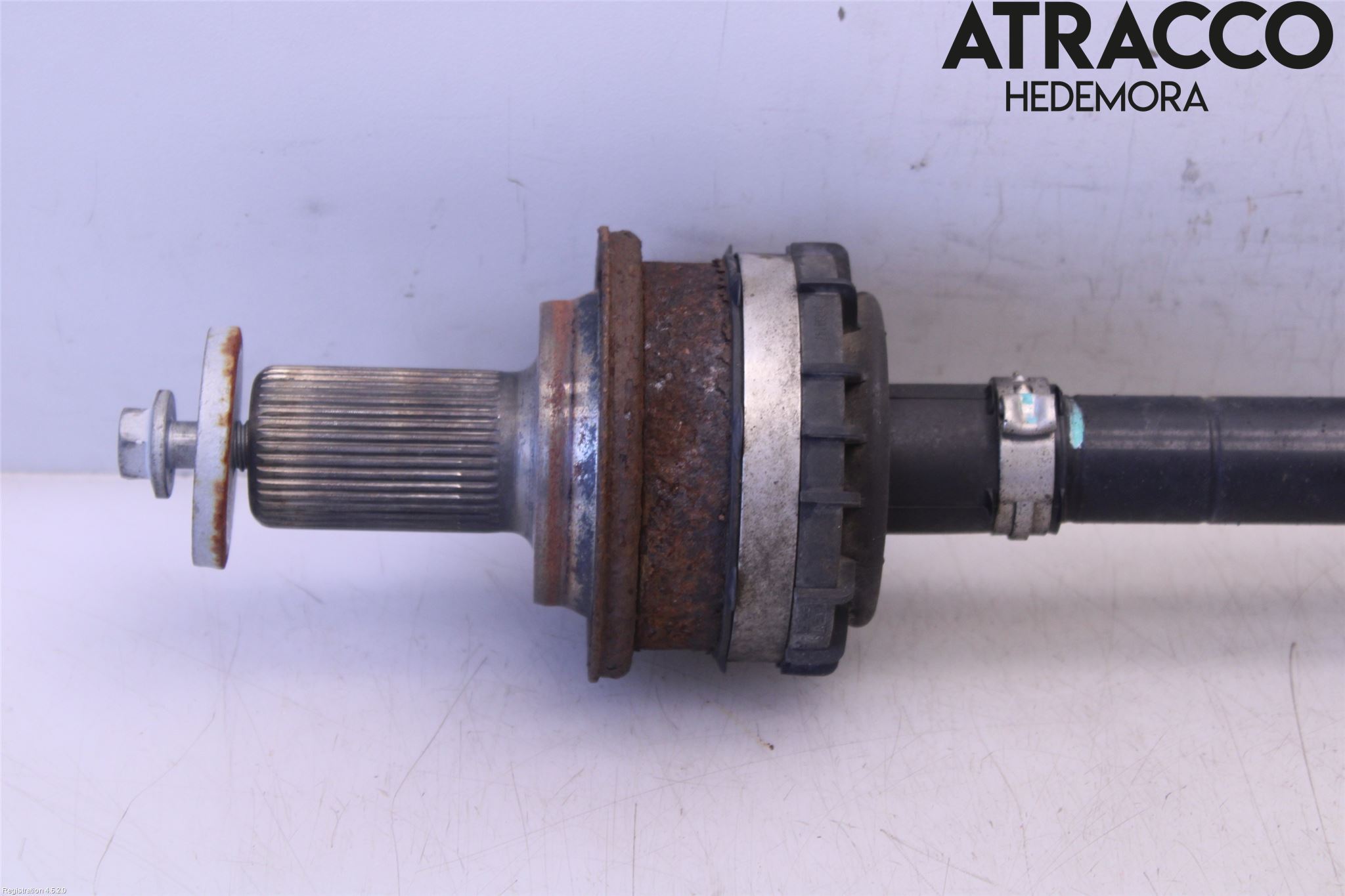 Volvo XC60 18- Drivaxel Bak Vänster