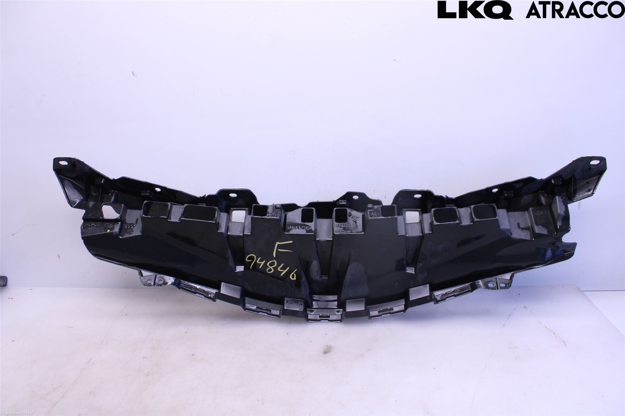 Toyota YARIS XP130 15-20 Grill-Galler