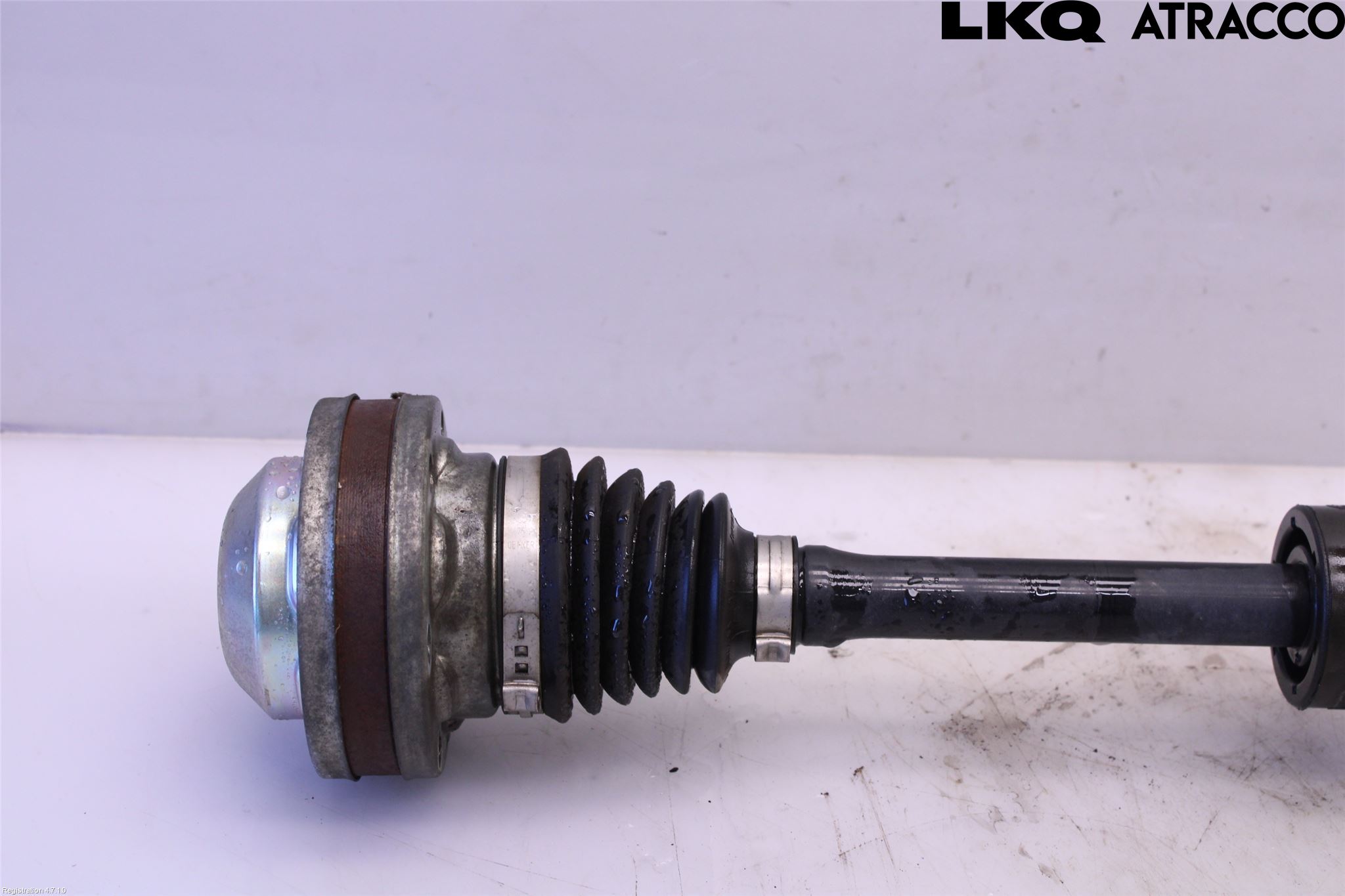 Volkswagen VW TOURAN 16- Drivaxel Fram Höger