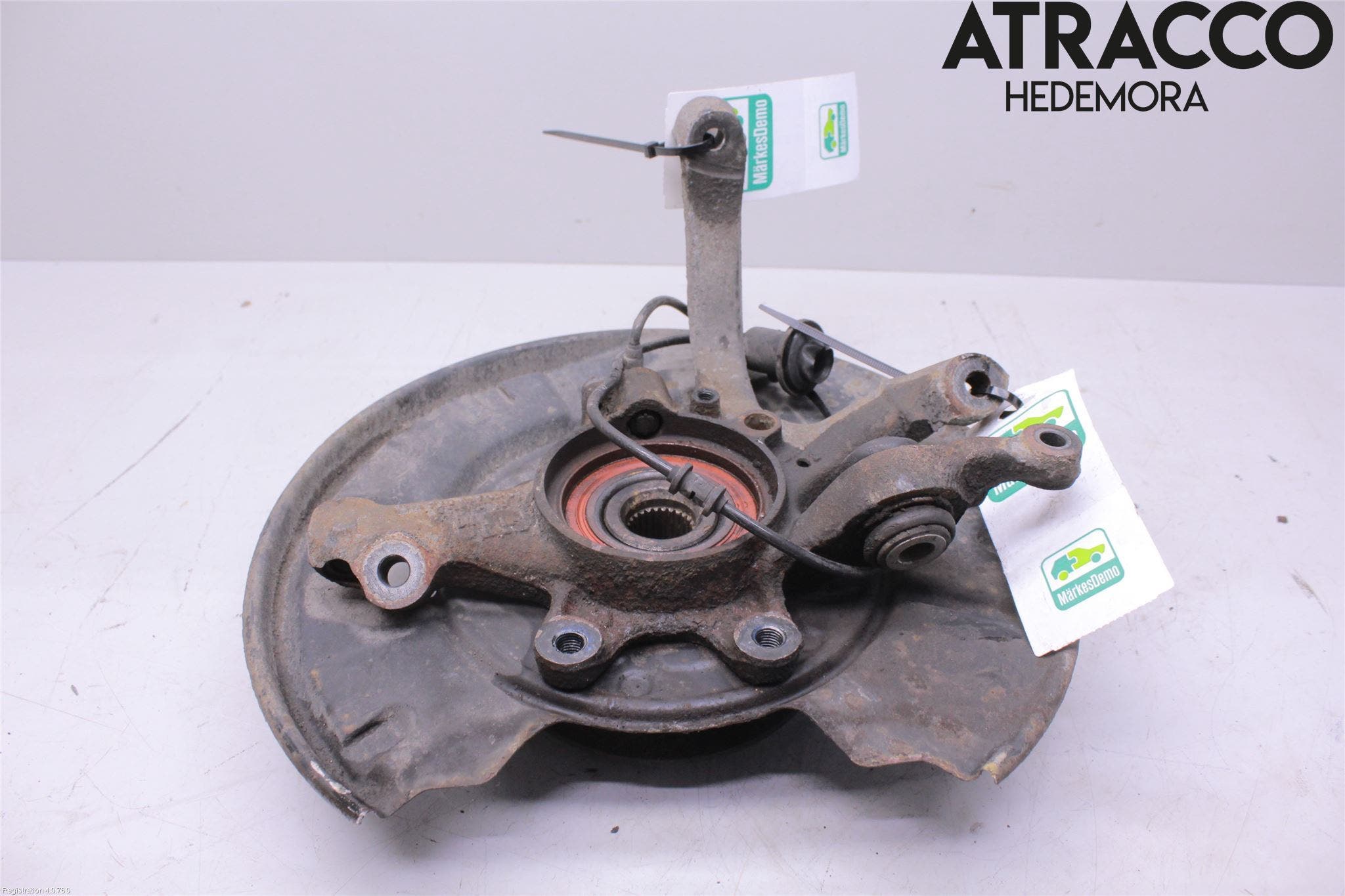 Mercedes-Benz MB S-KLASS (W220) 99-05 Hjullagerhus-Spindel Vä B