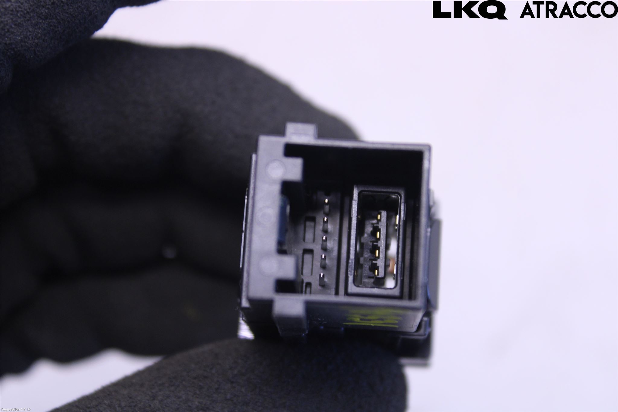 Toyota YARIS CROSS XP21 21- Usb Connection