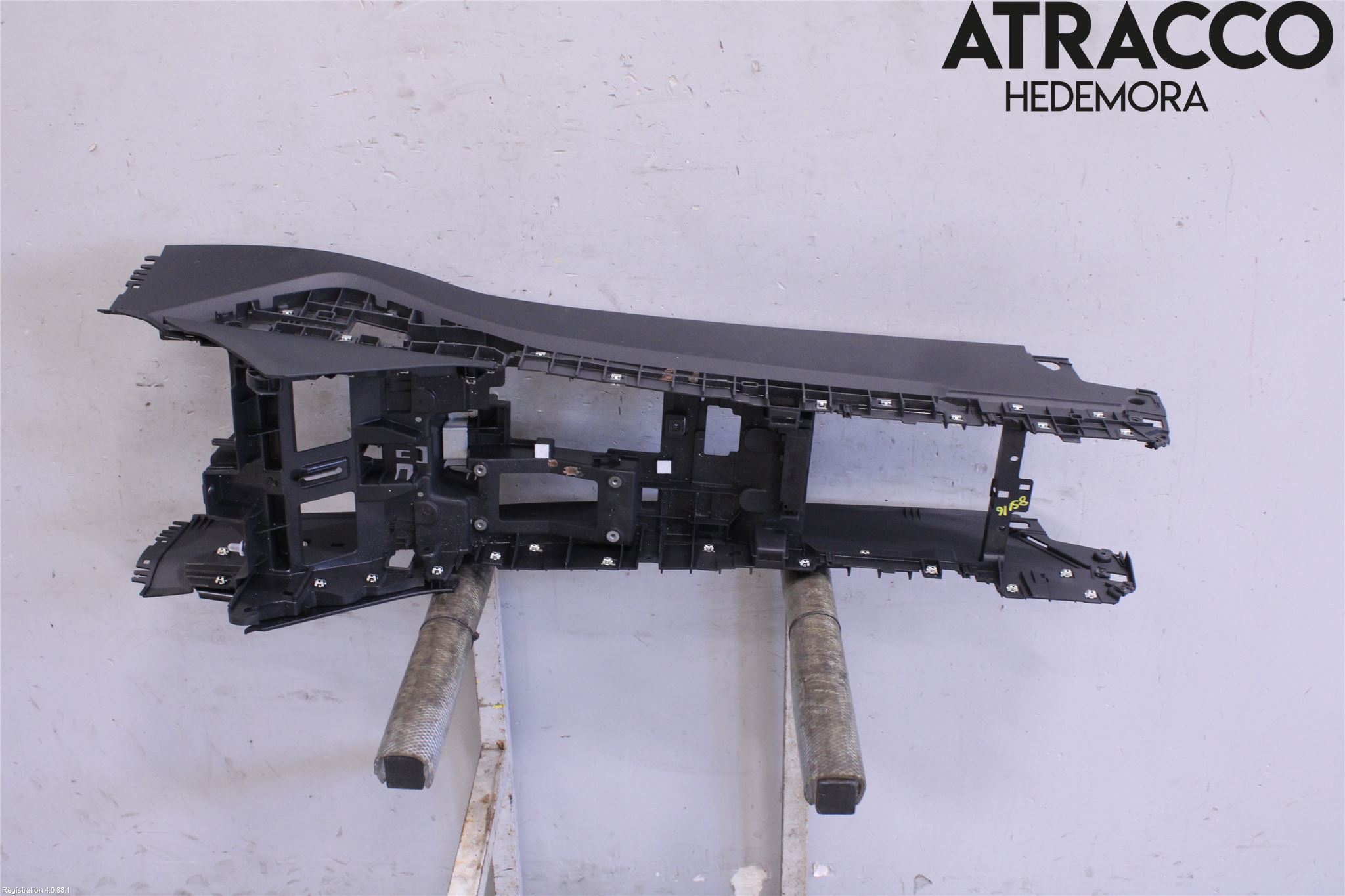 Audi A6 F2/C8 19- Inr Tunnelfack