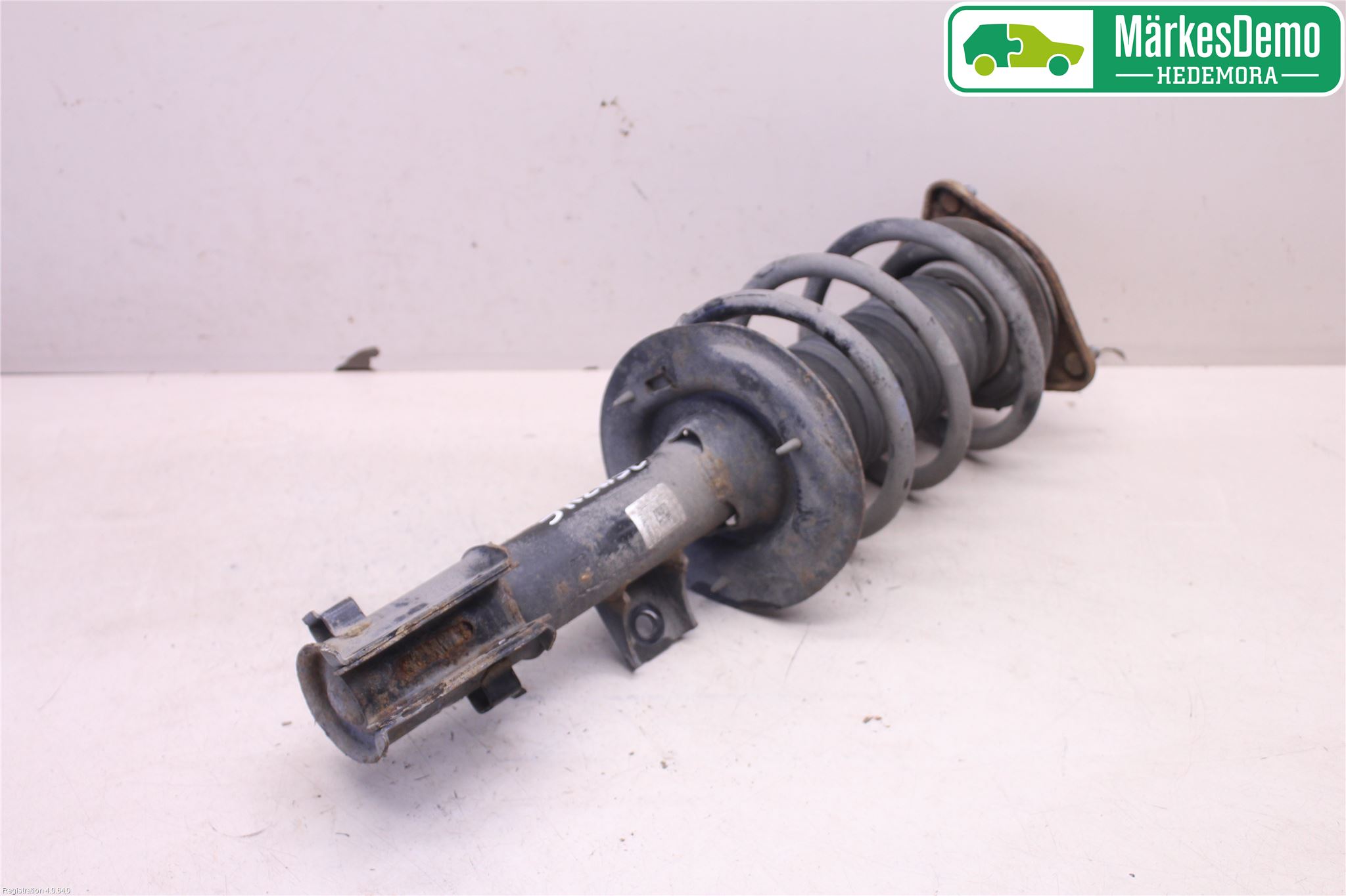 Kia CEED 12-18 Fjäderben Fram Vänster