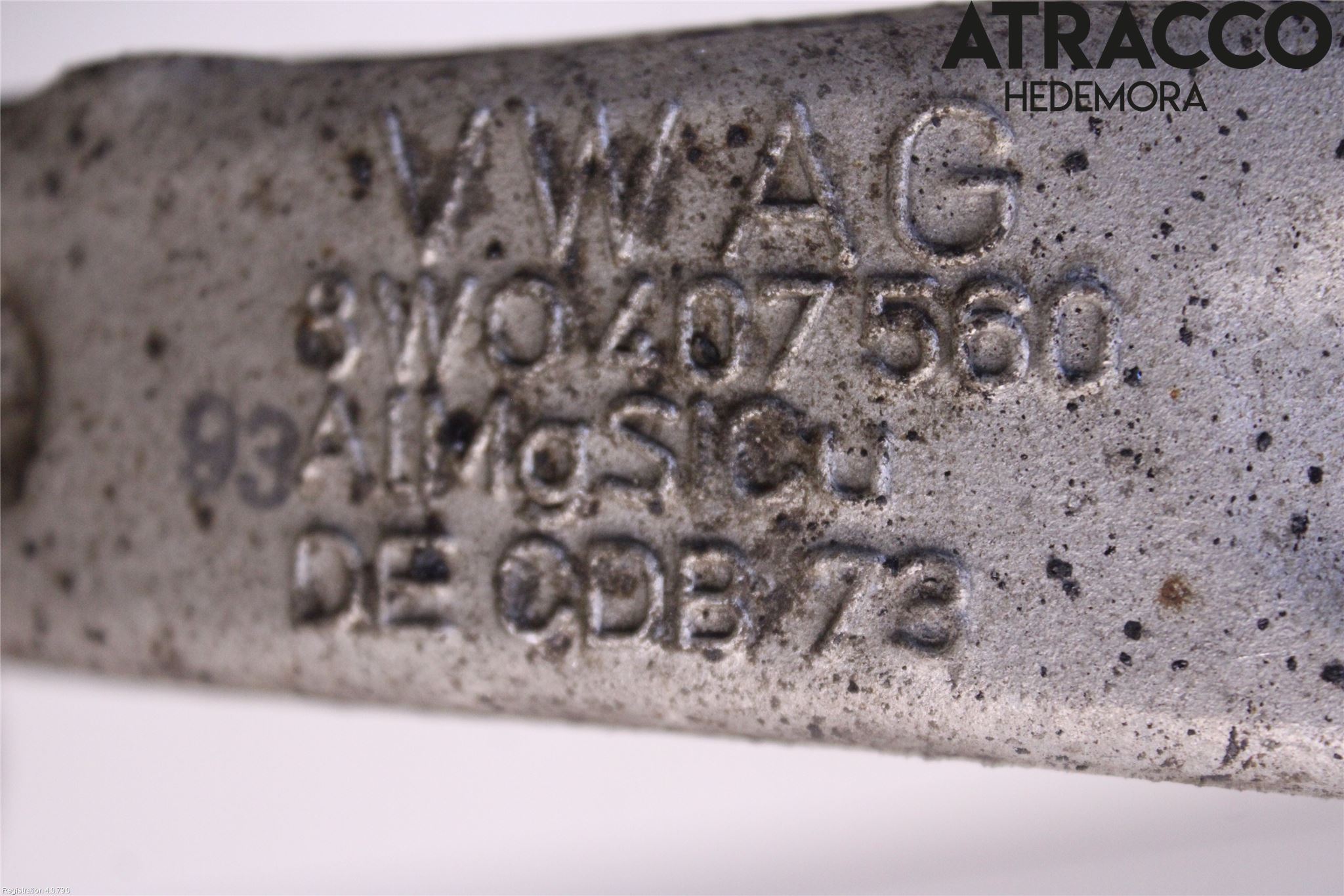 Audi A4/S4 B9 16-19 Styrspindel Lagerhus Hö