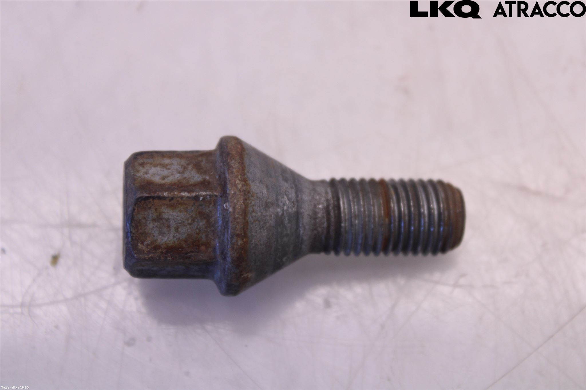 Dacia DUSTER 18-24 Hjulmutter-Bult-Sats