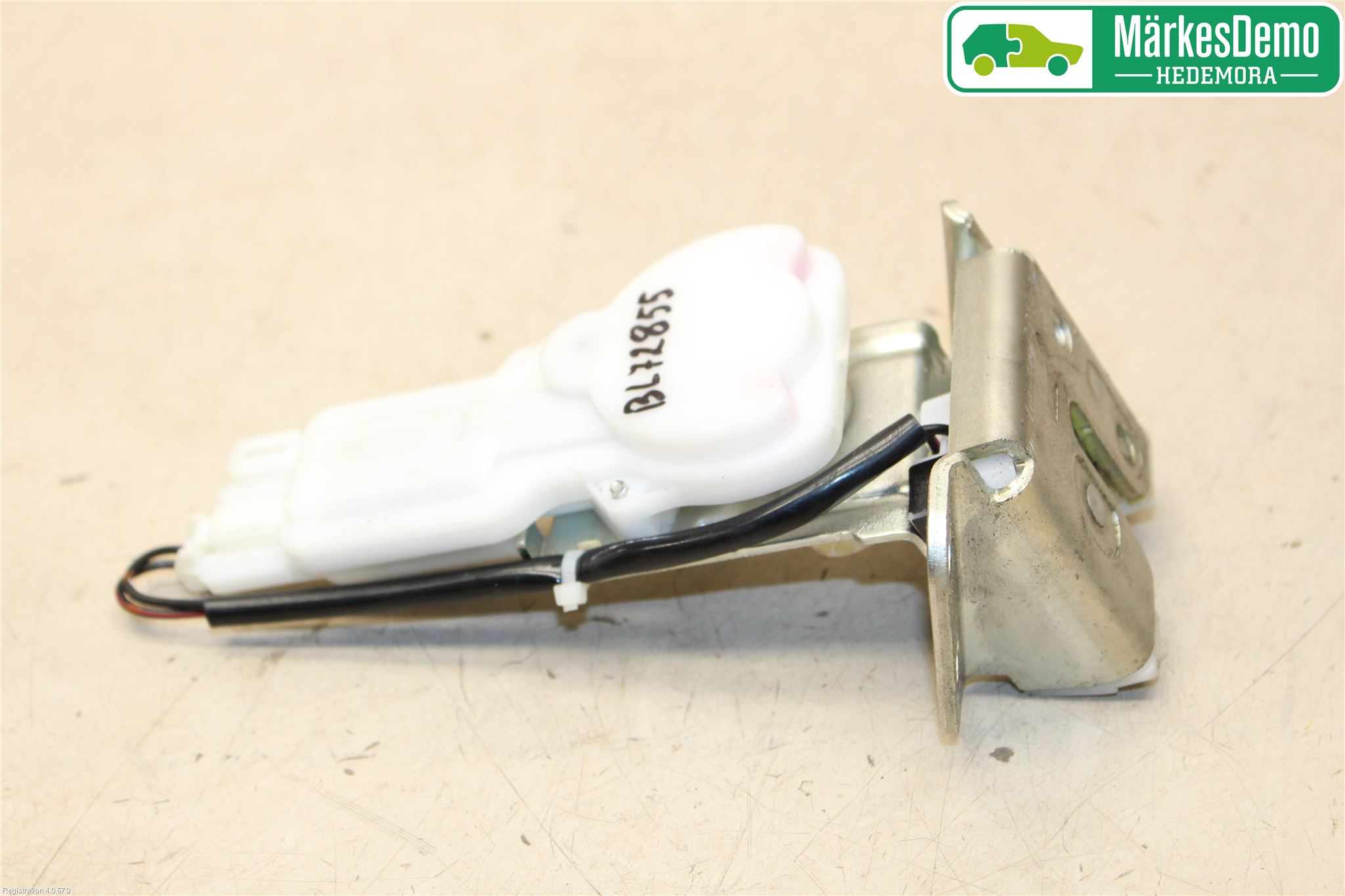 Suzuki SWIFT 11-16 Låskista Baklucka