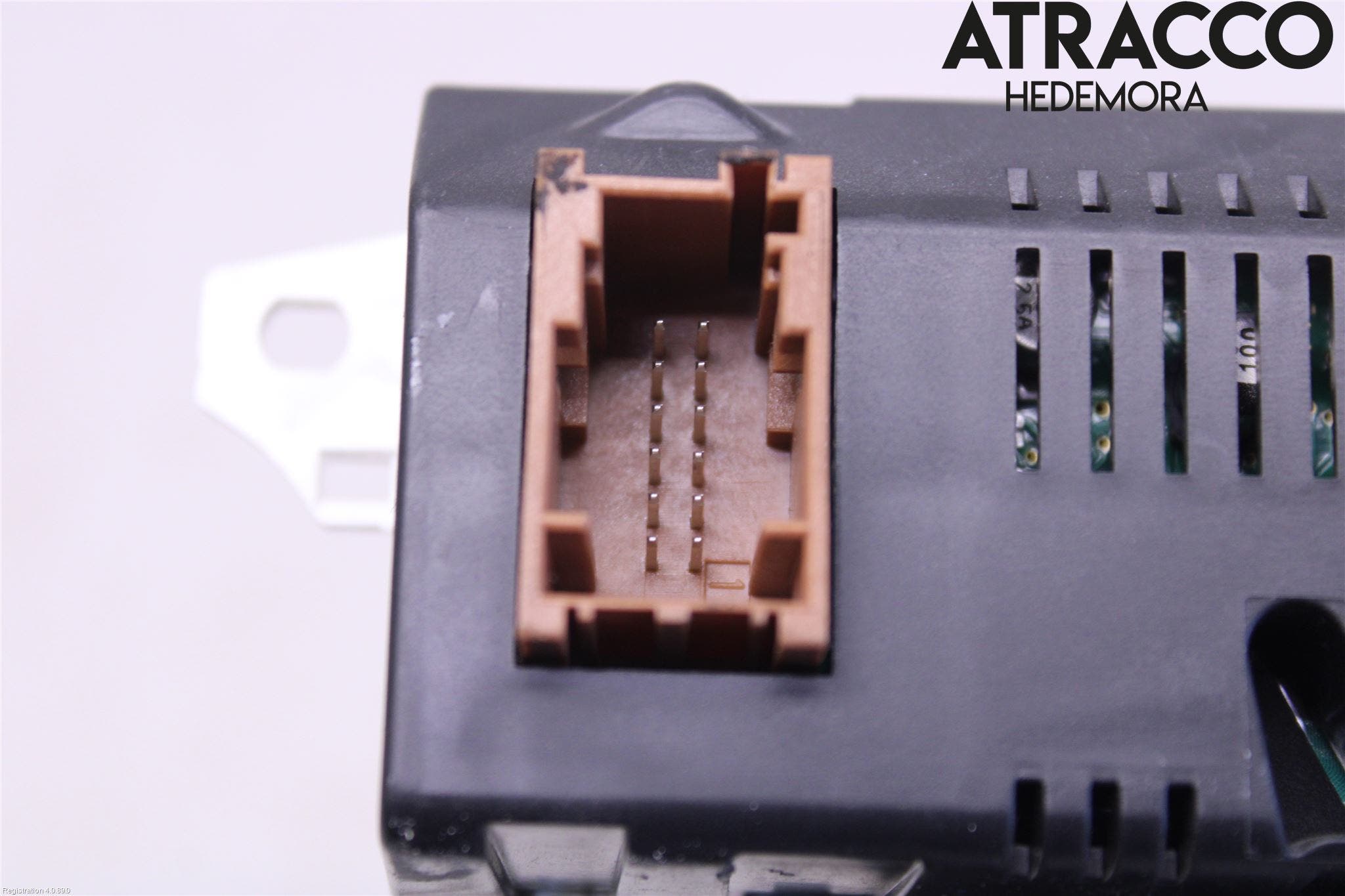 Peugeot PARTNER 08-15 Färddator