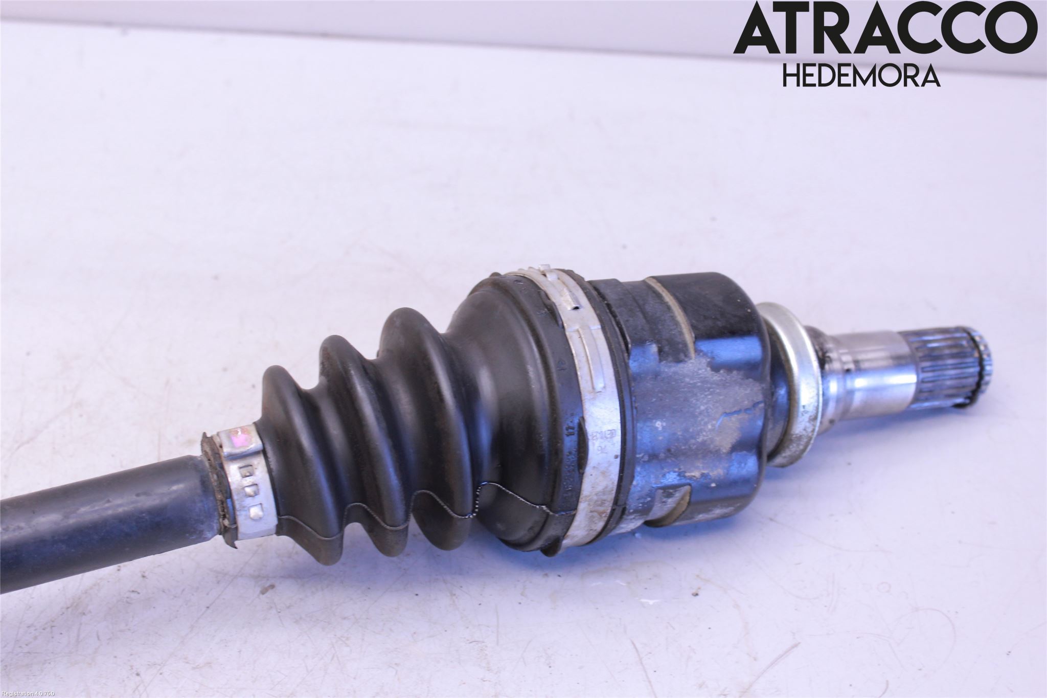 Toyota YARIS XP130 15-20 Drivaxel Fram Vänster