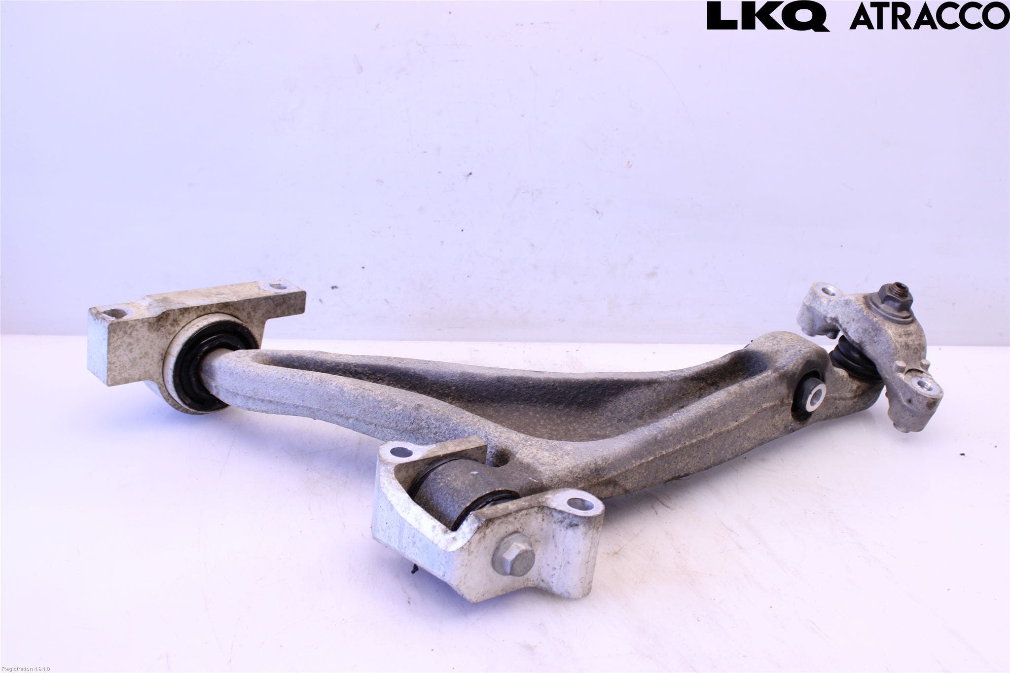 Volvo XC60 18- Bärarm Fram Undre Hö
