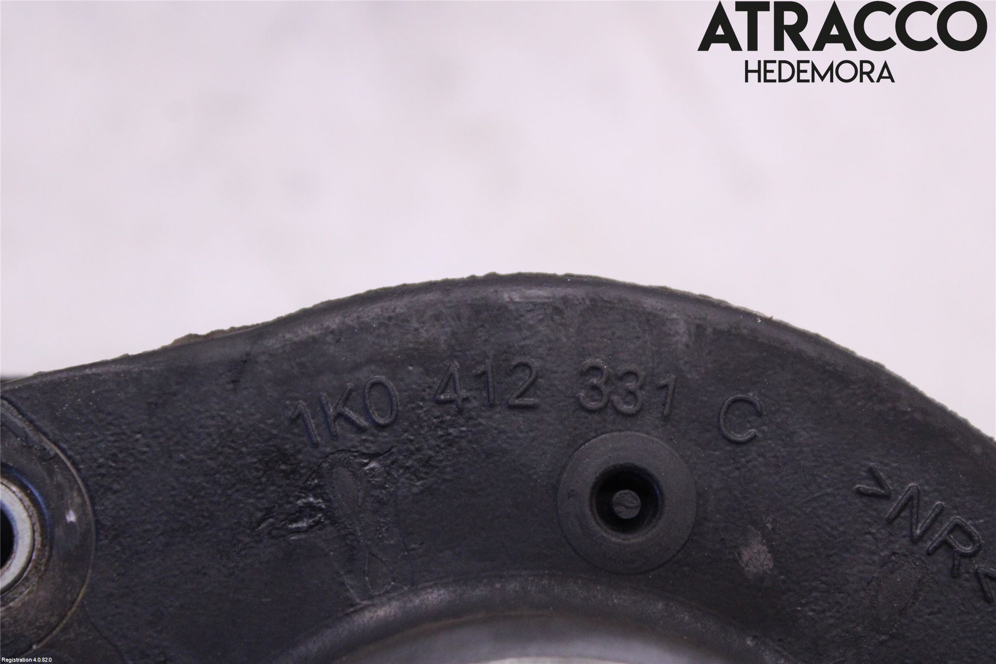 Volkswagen VW PASSAT 15-19 Fjäderbenslager Fram