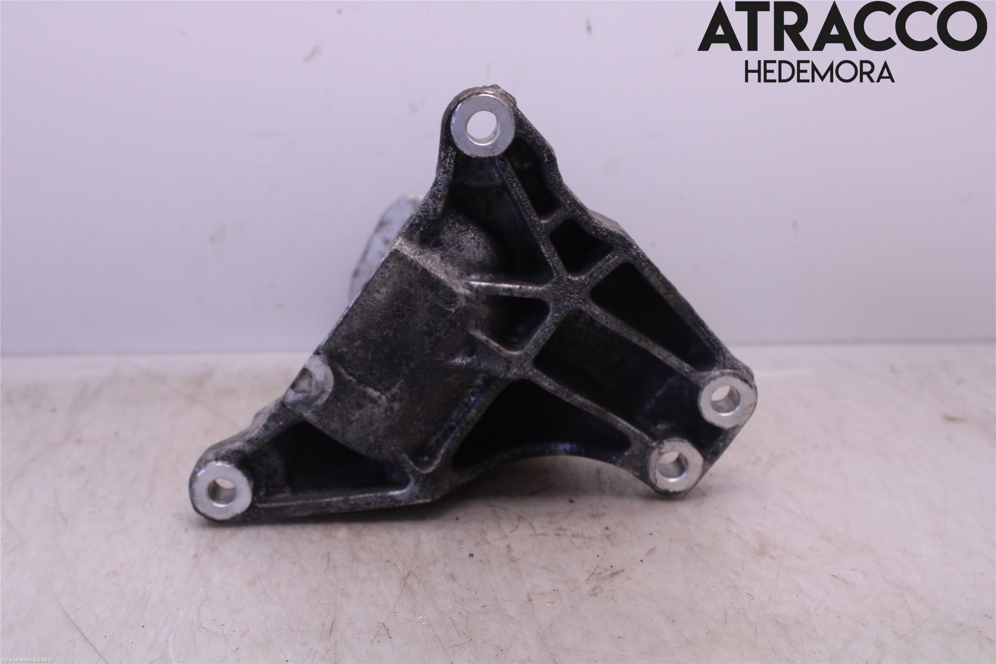 Audi A6/S6     05-11 Motorfäste