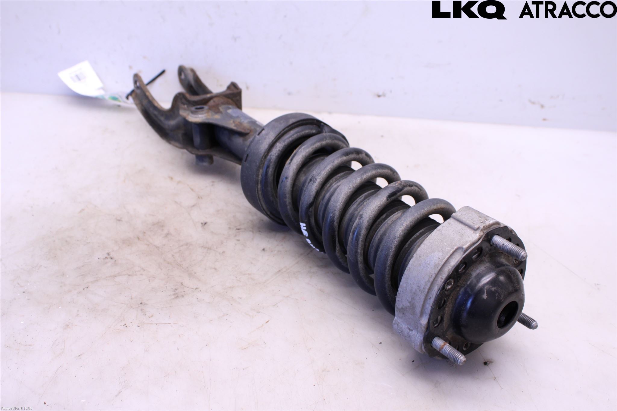 Volkswagen VW TOUAREG 7P 11-18 Fjäderben Fram Höger